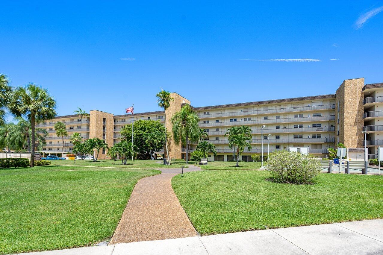 555 NW 4TH Avenue 2150