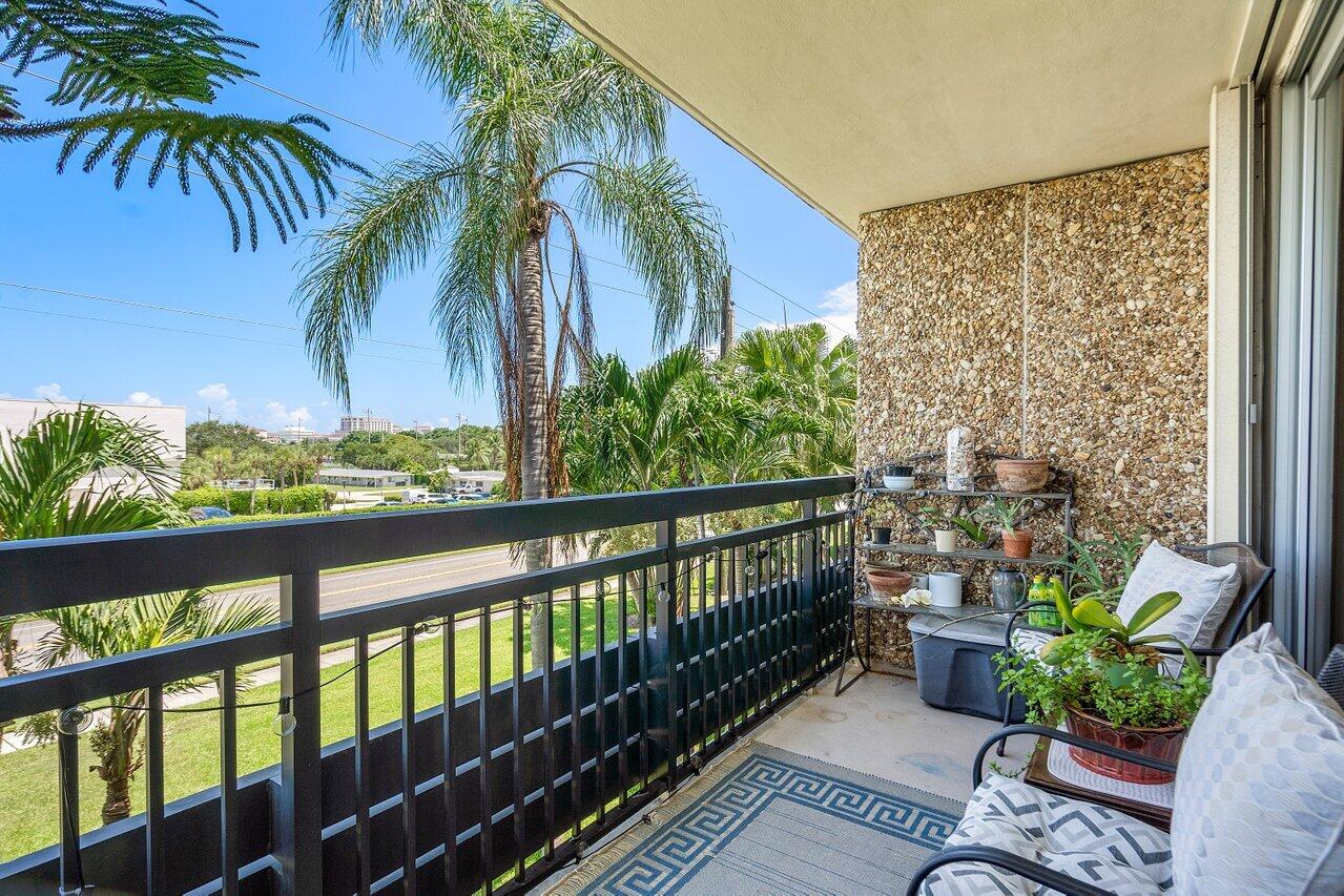 555 NW 4TH Avenue 2150