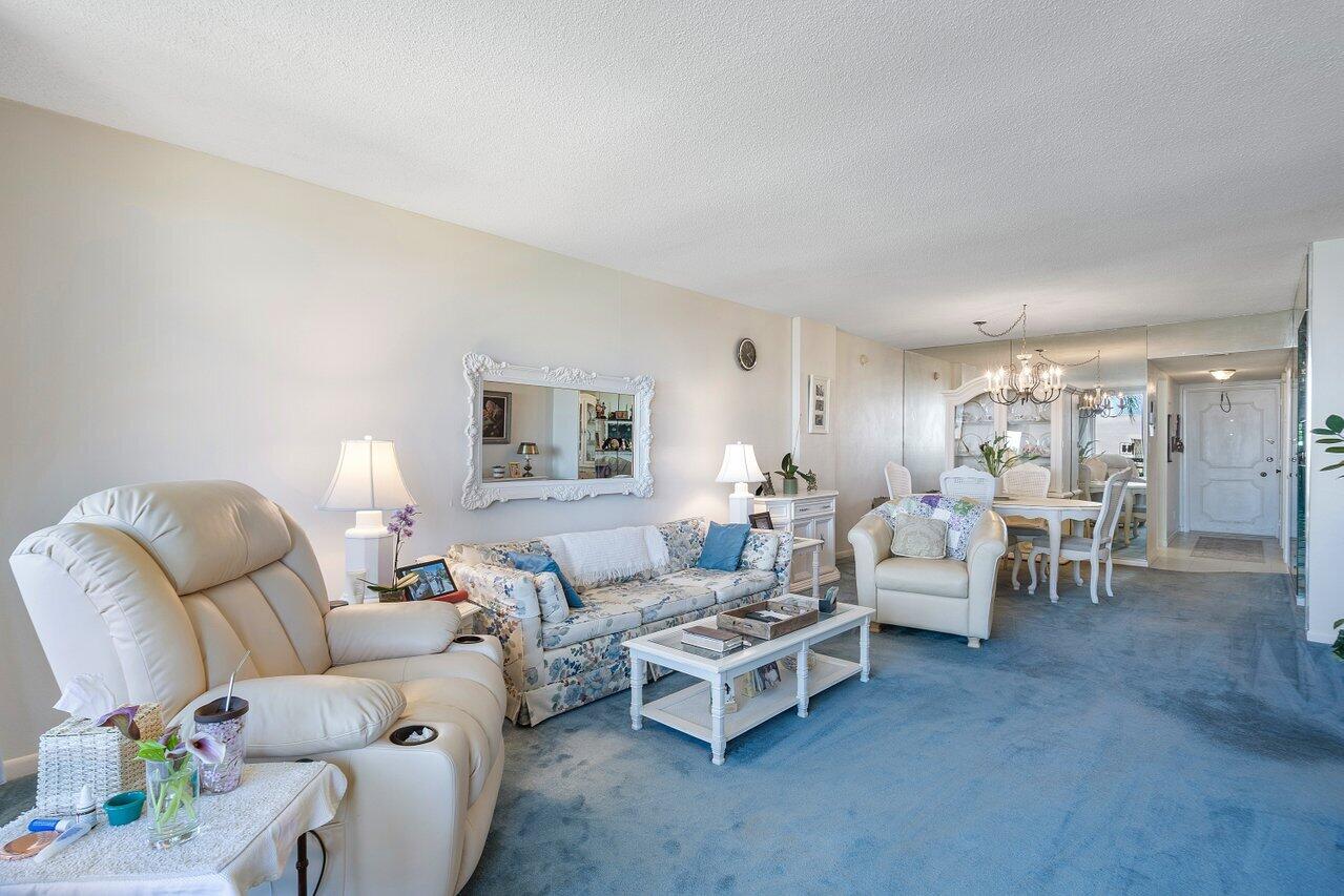 555 NW 4TH Avenue 2150
