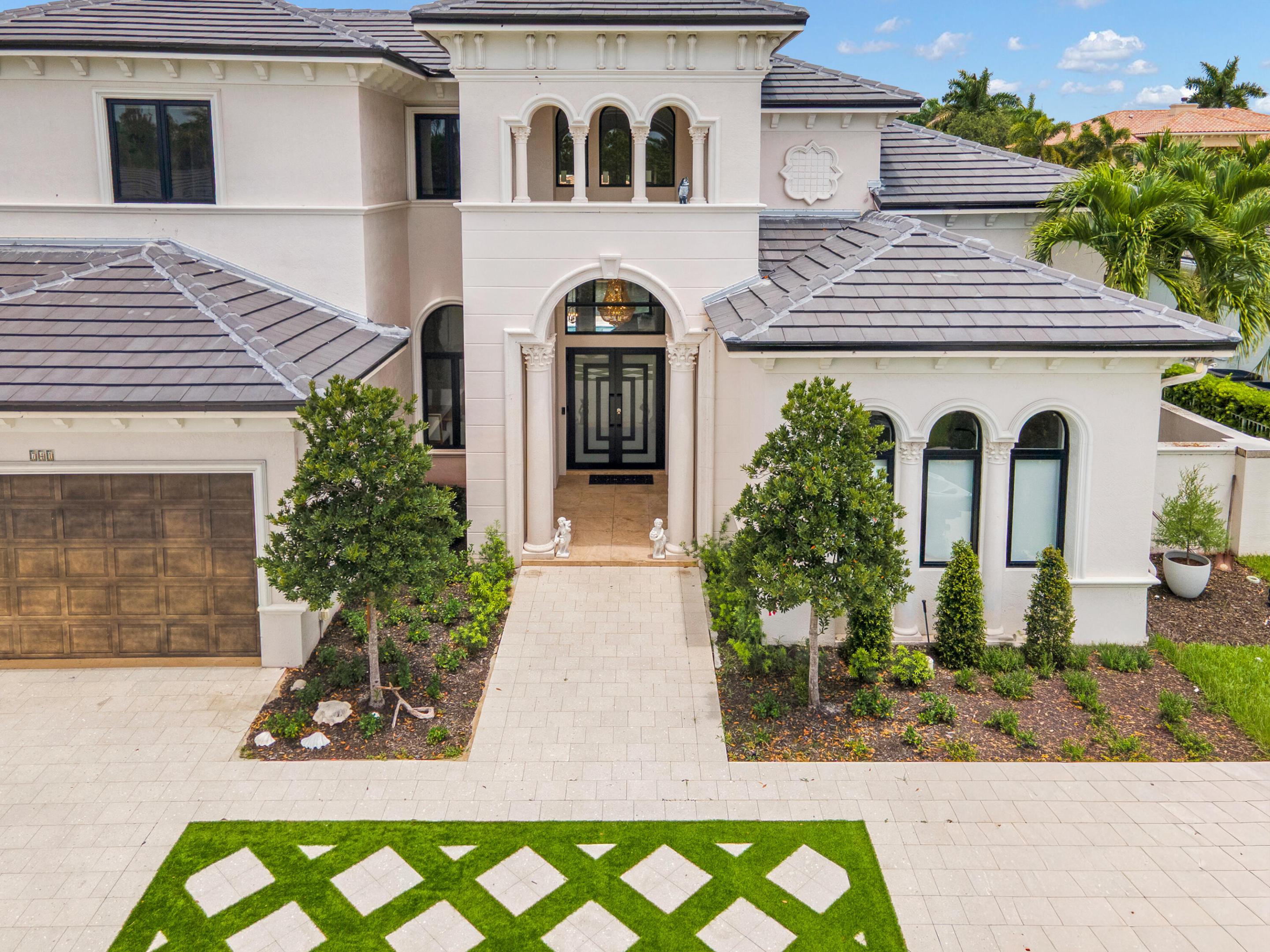 741 SW 15th Street