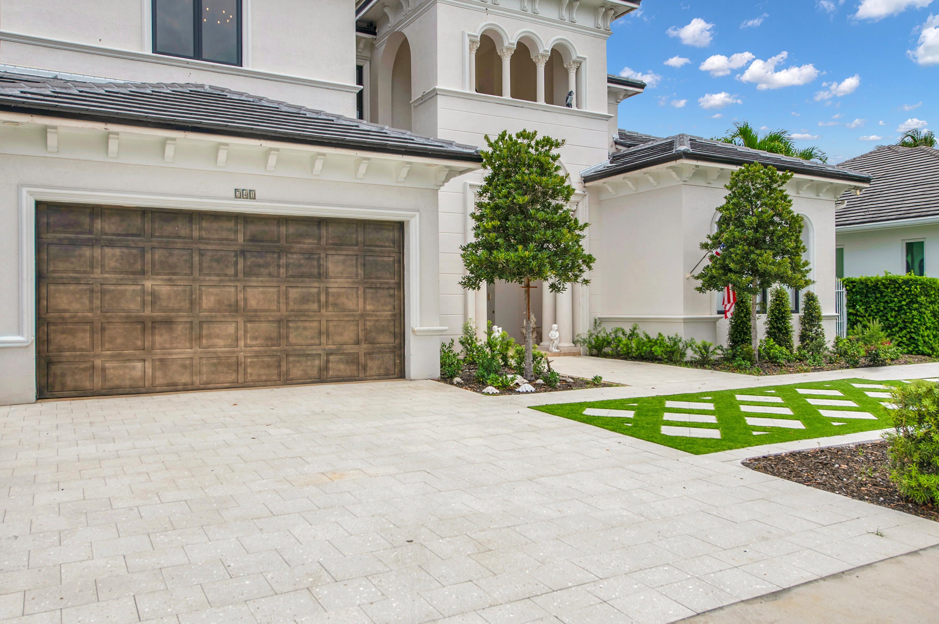 741 SW 15th Street