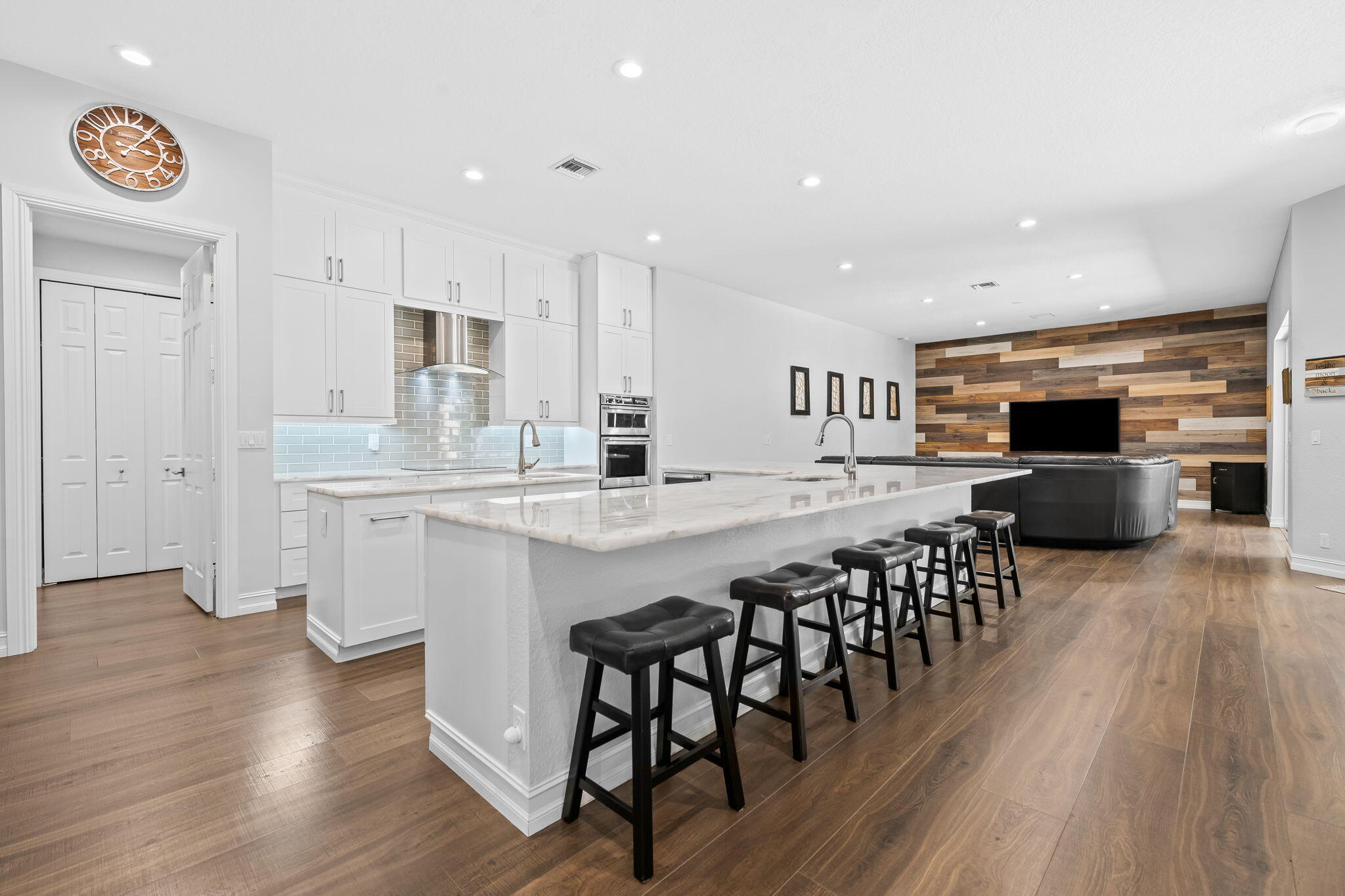 21337 ROCK RIDGE Drive