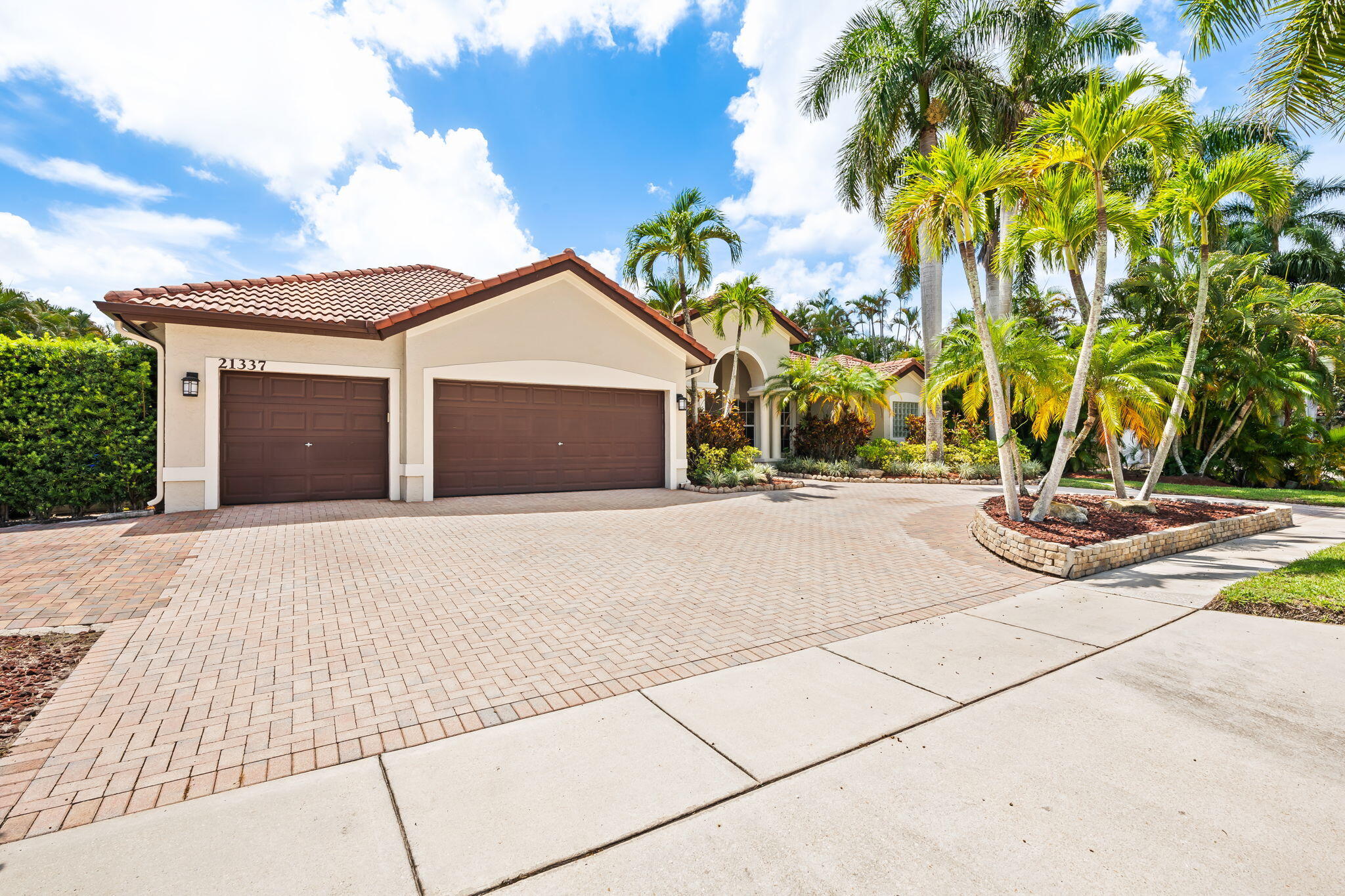 21337 ROCK RIDGE Drive