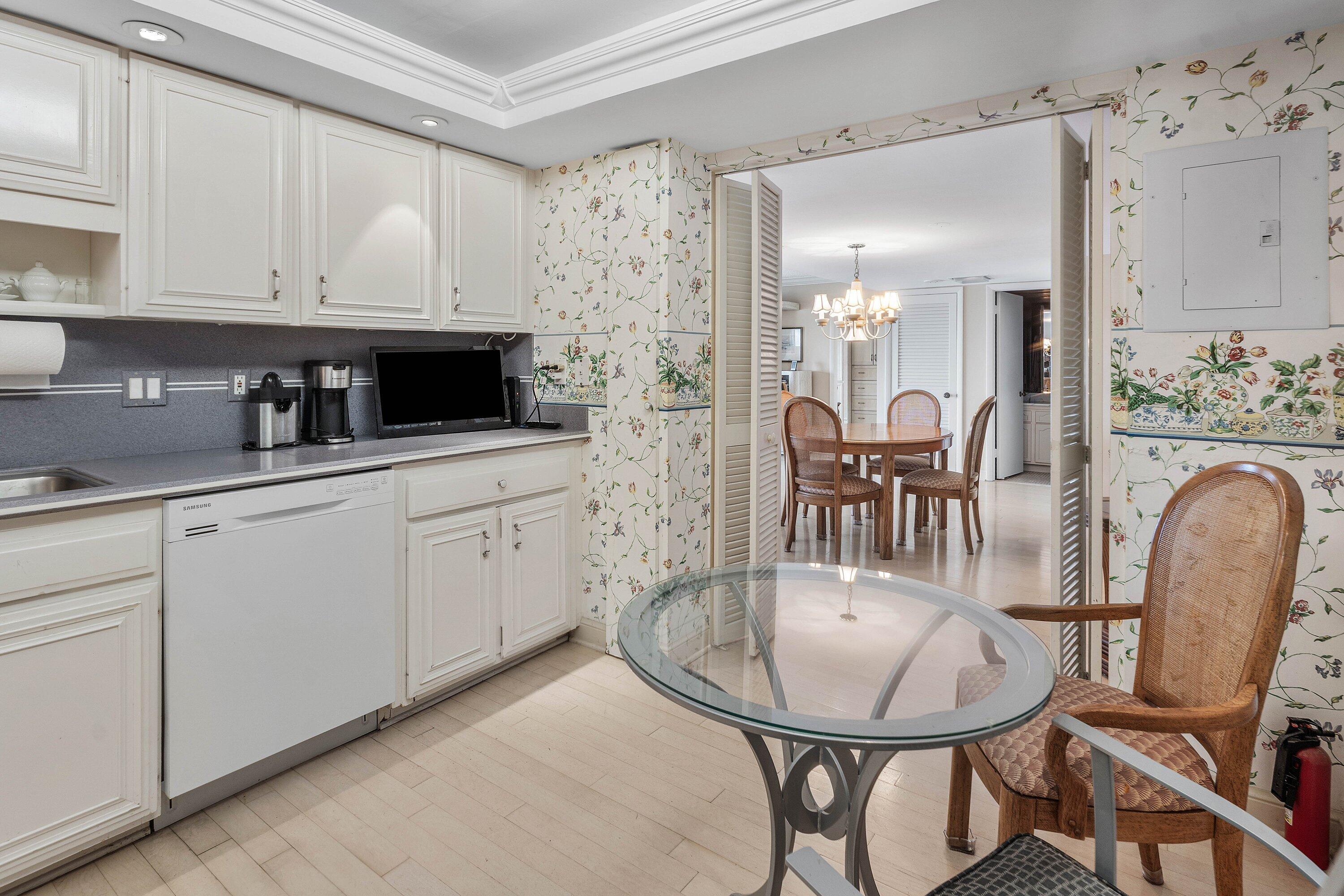 600 S OCEAN Boulevard 1007