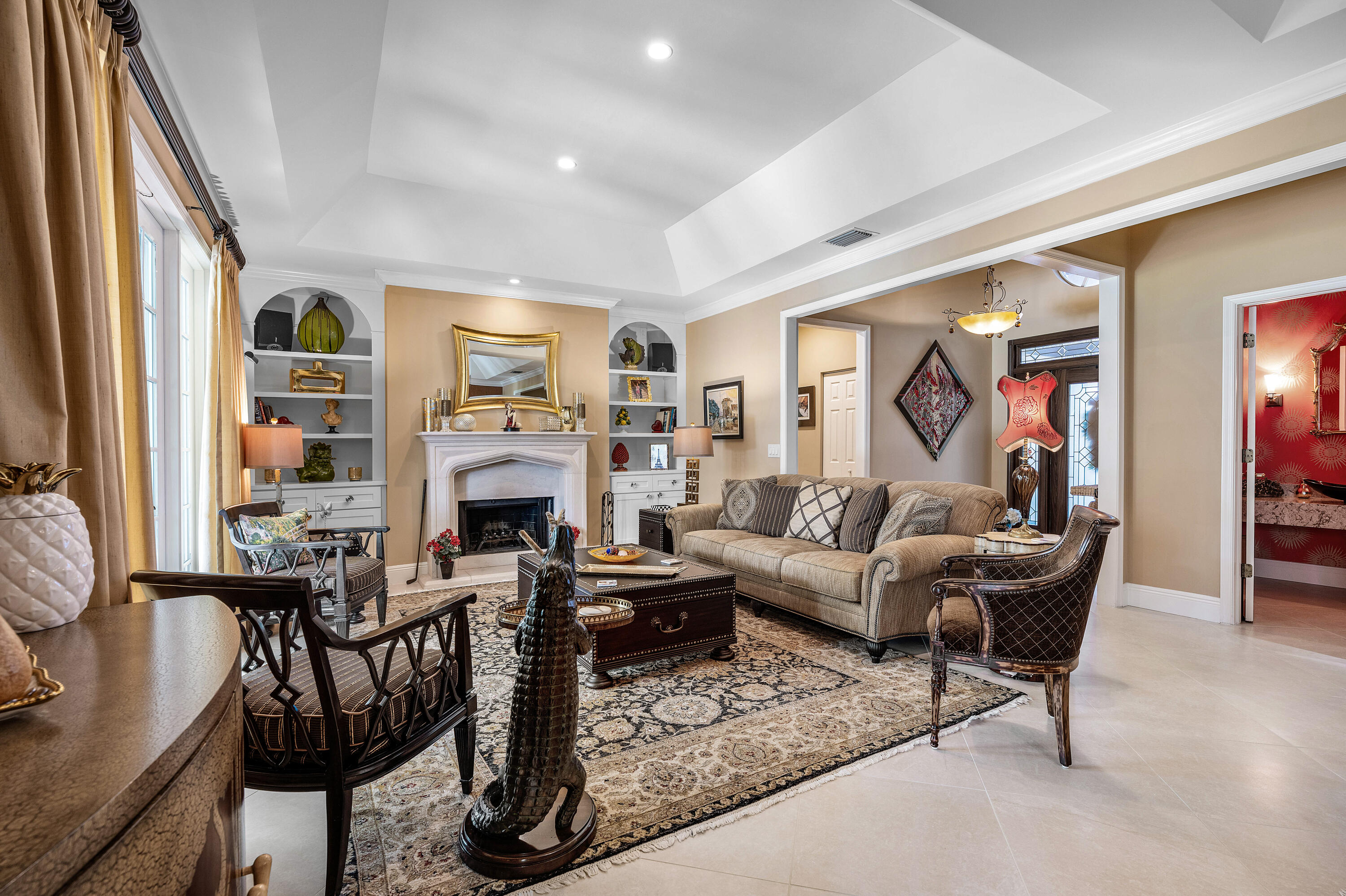586 N Country Club Drive