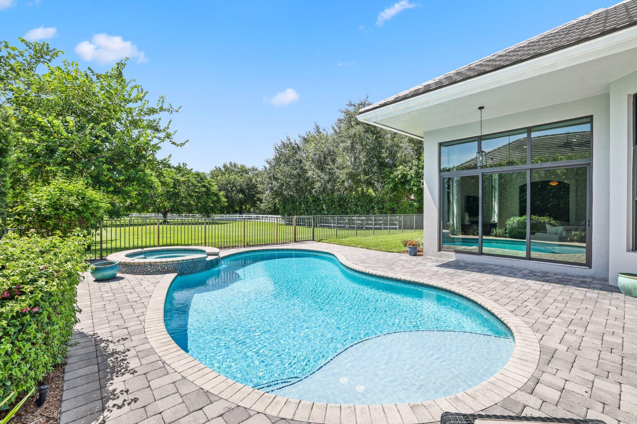 8977 Stone Pier Drive