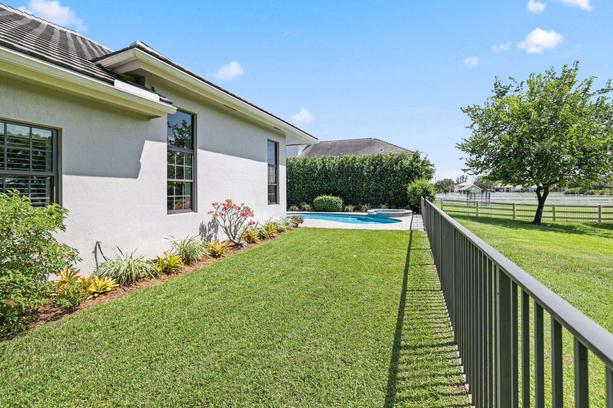 8977 Stone Pier Drive