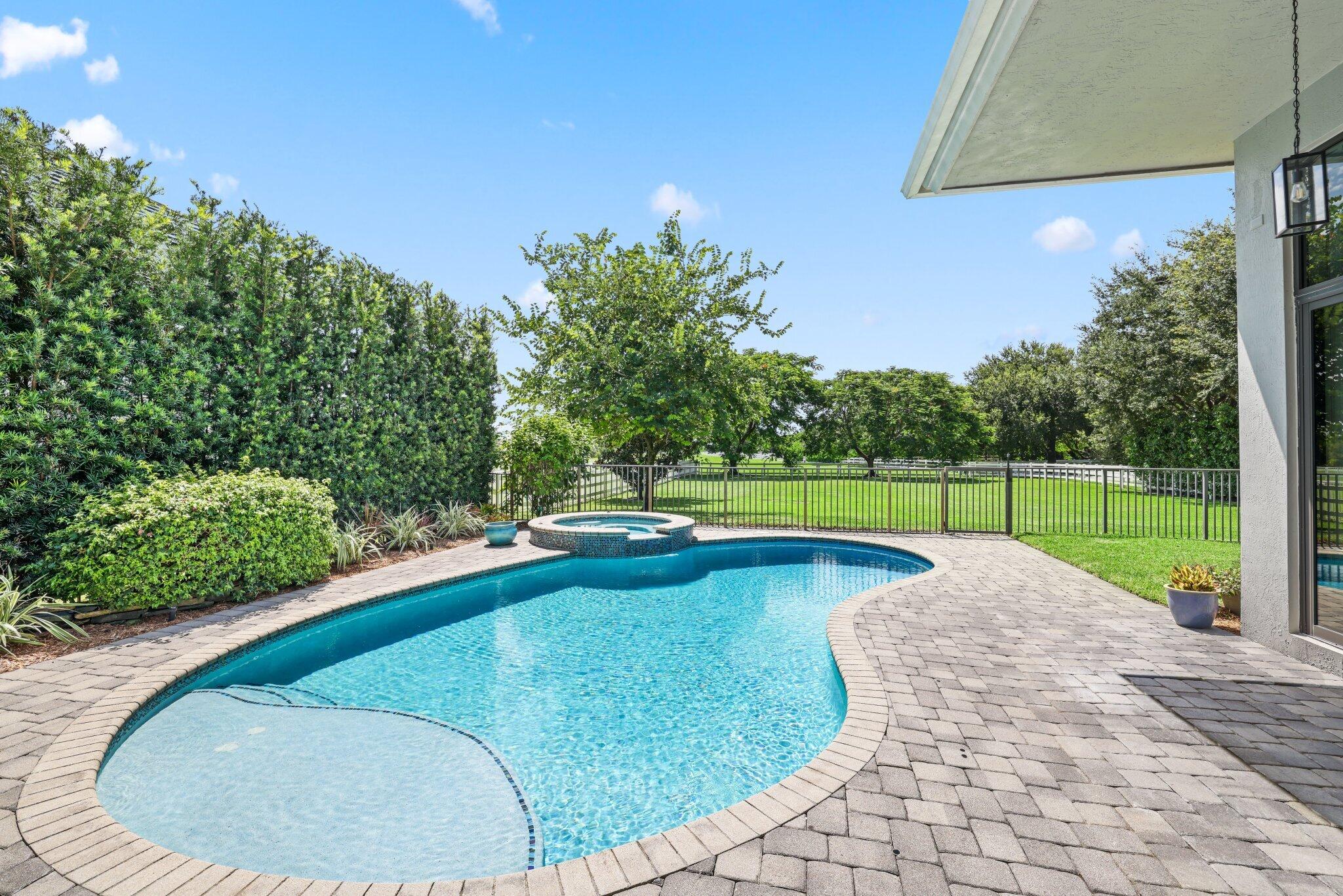 8977 Stone Pier Drive