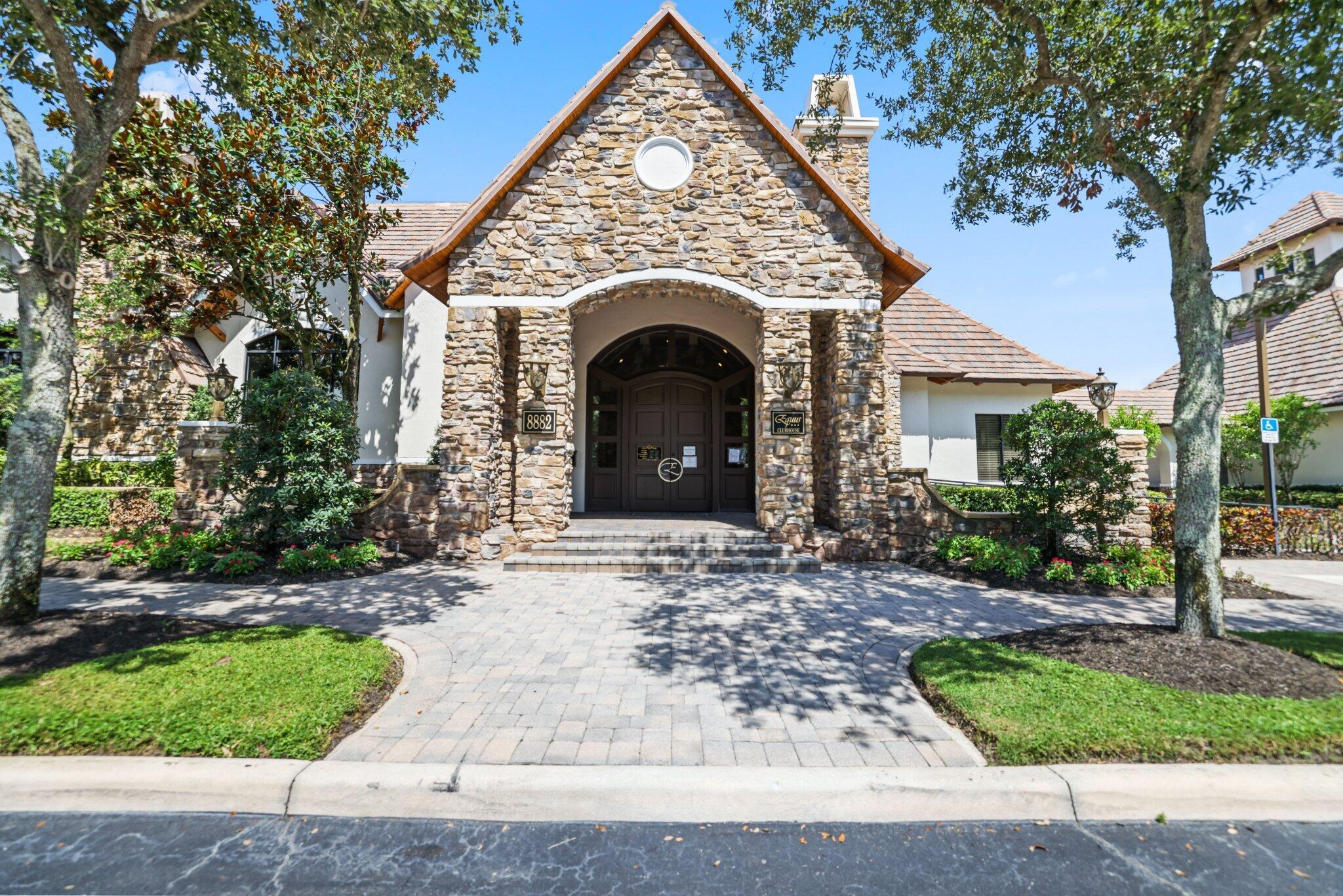 8977 Stone Pier Drive