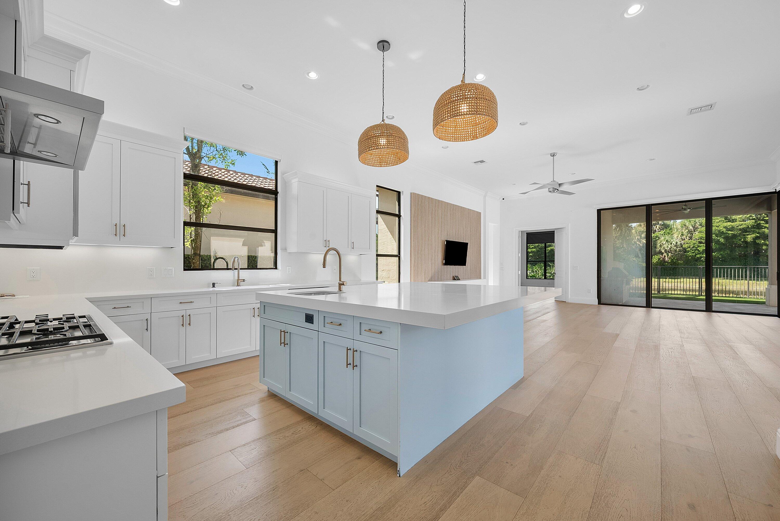 9599 Moritz Way