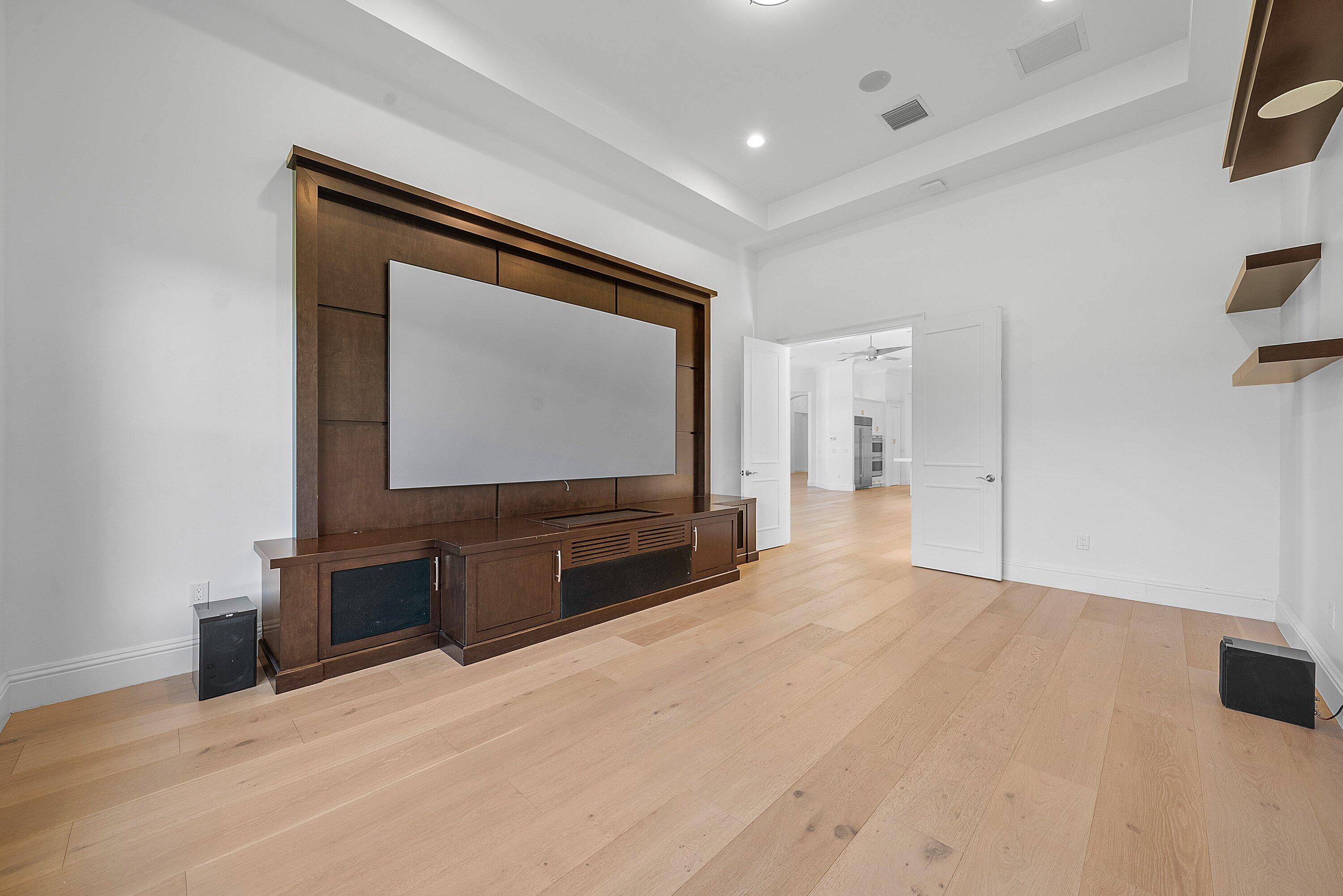 9599 Moritz Way