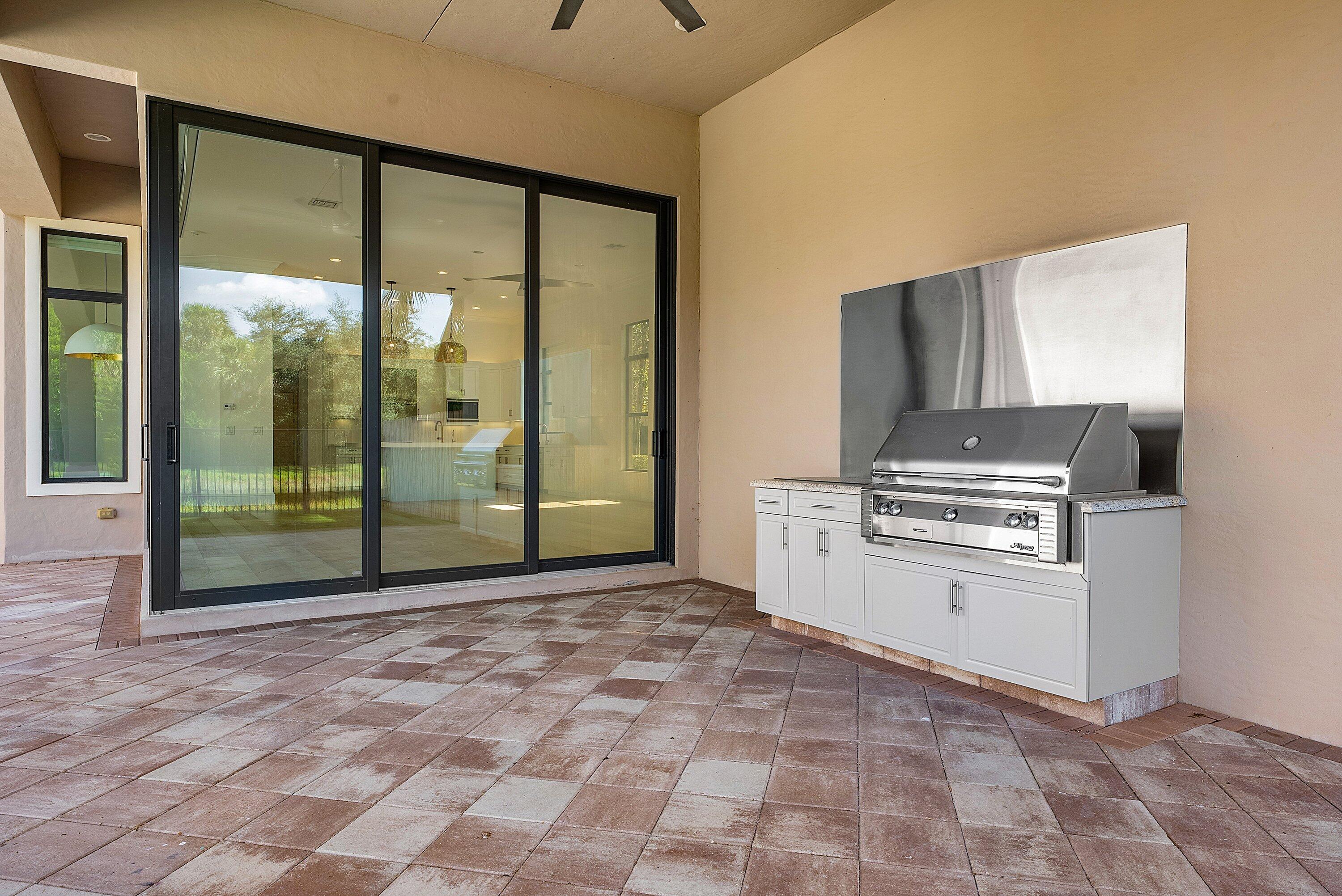 9599 Moritz Way