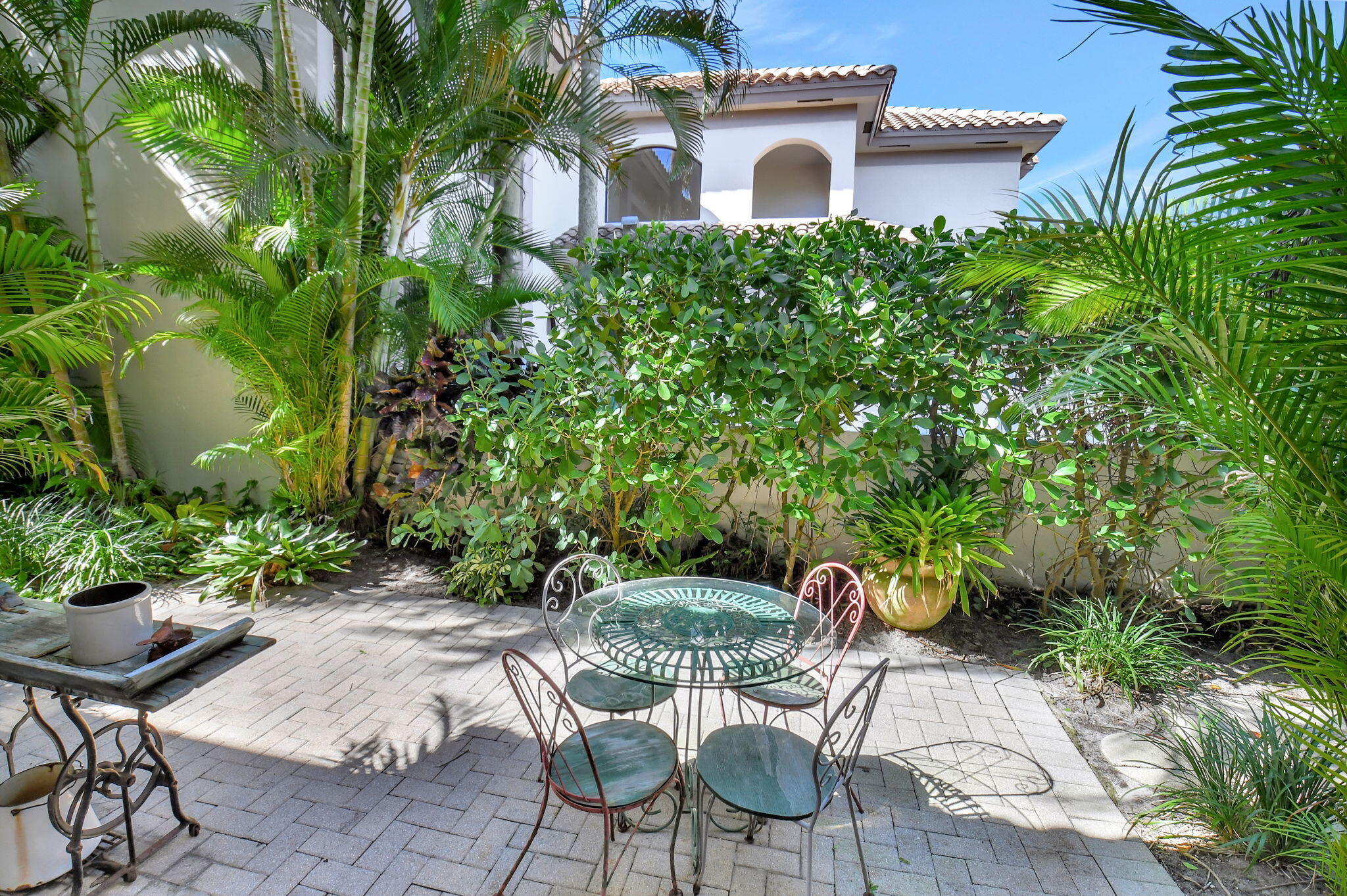 2286 NW 60th Street