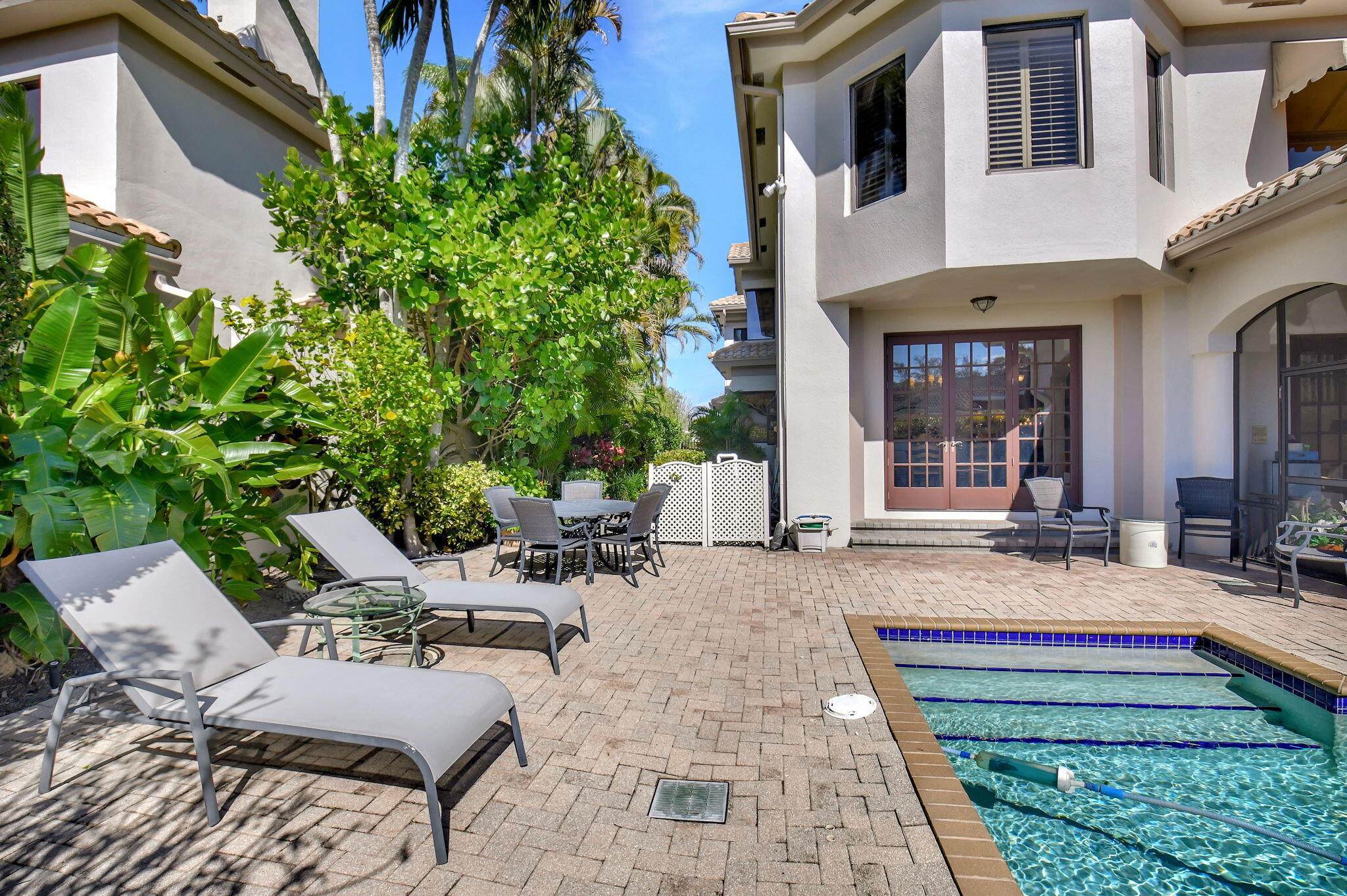 2286 NW 60th Street