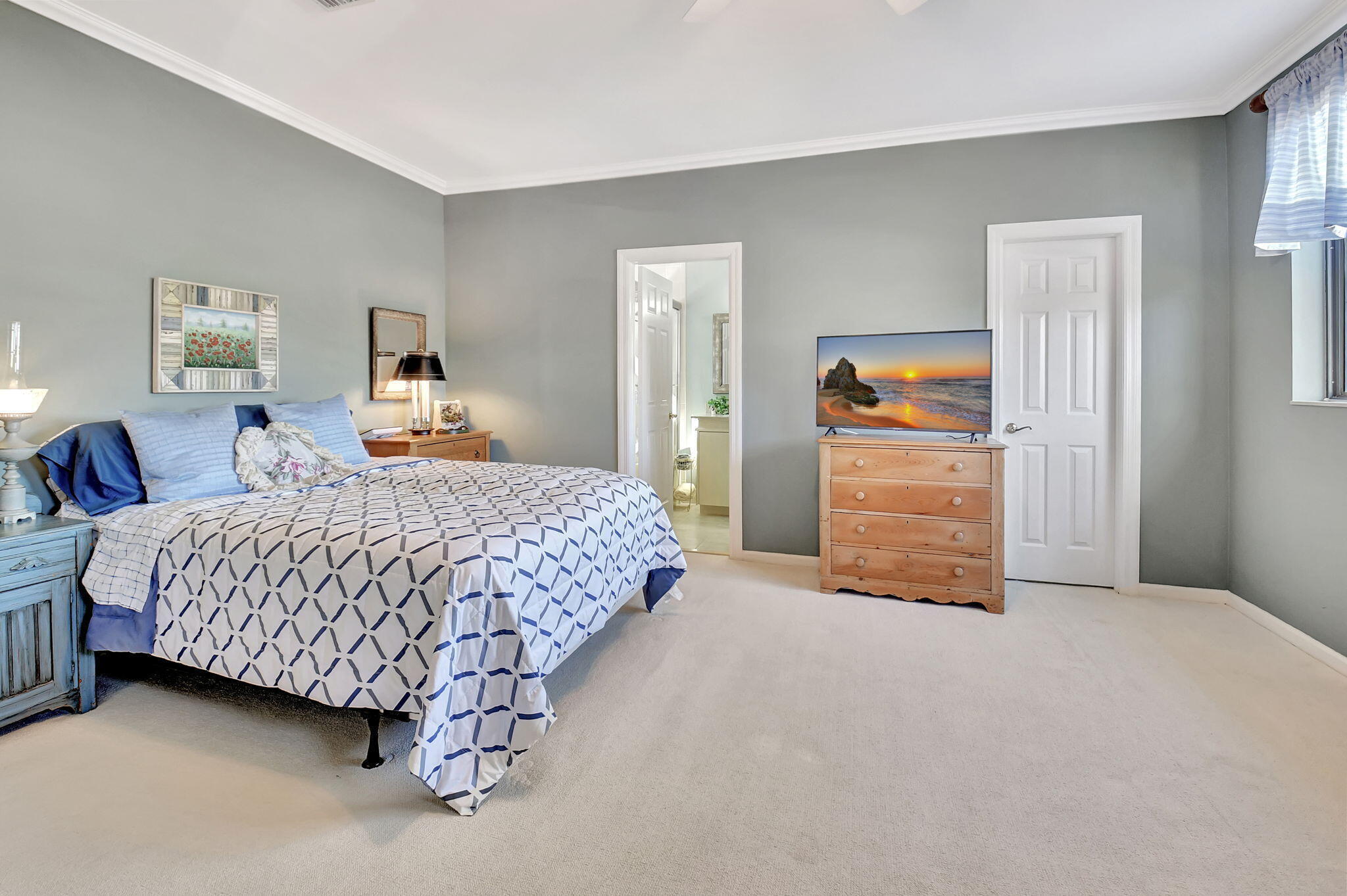 2286 NW 60th Street