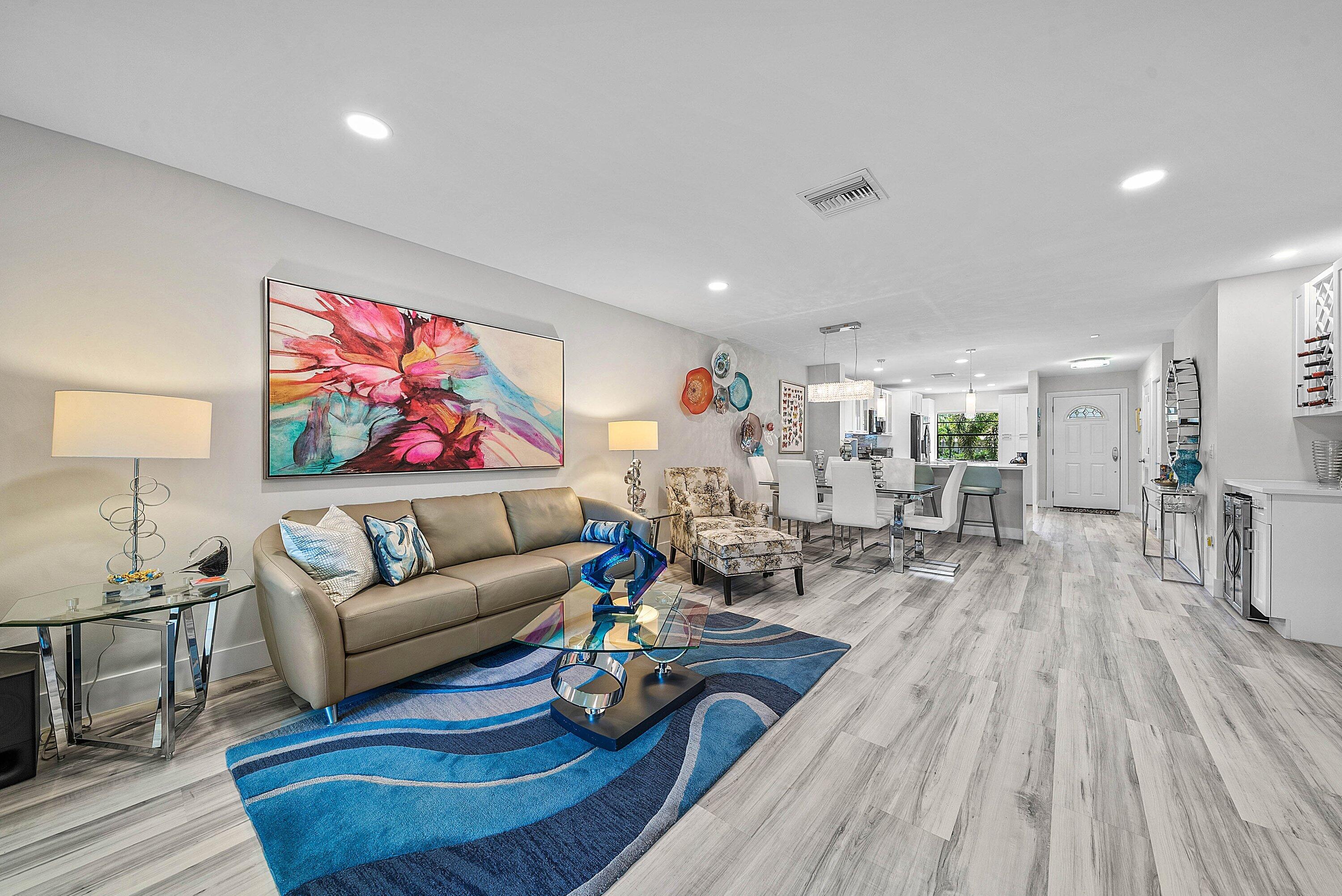 42 STRATFORD Lane W D