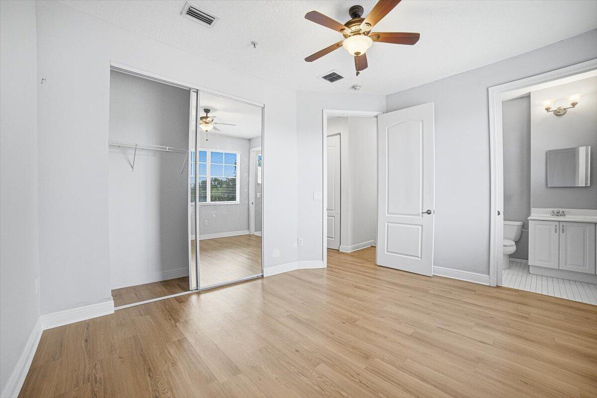 520 NW 39TH Circle