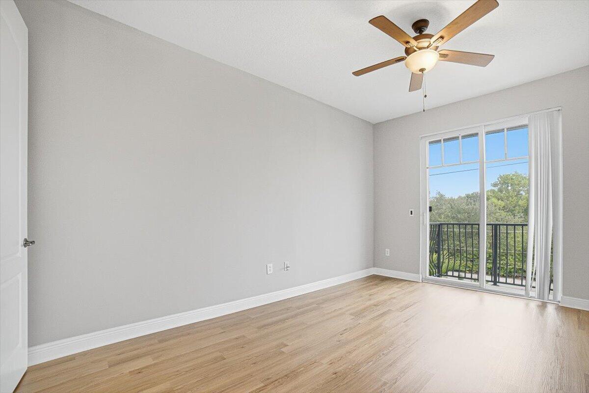 520 NW 39TH Circle