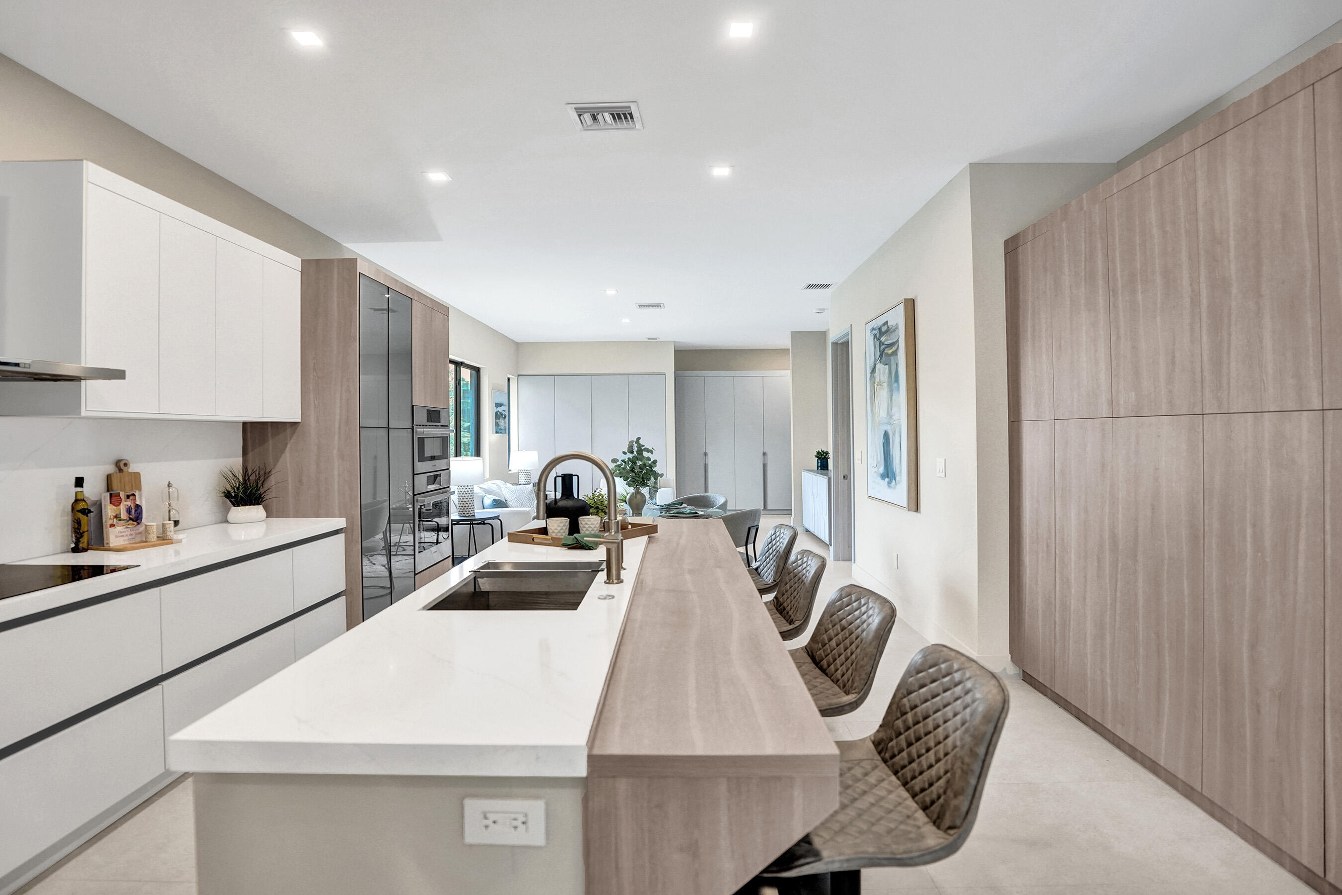 1140 SE 6TH Terrace