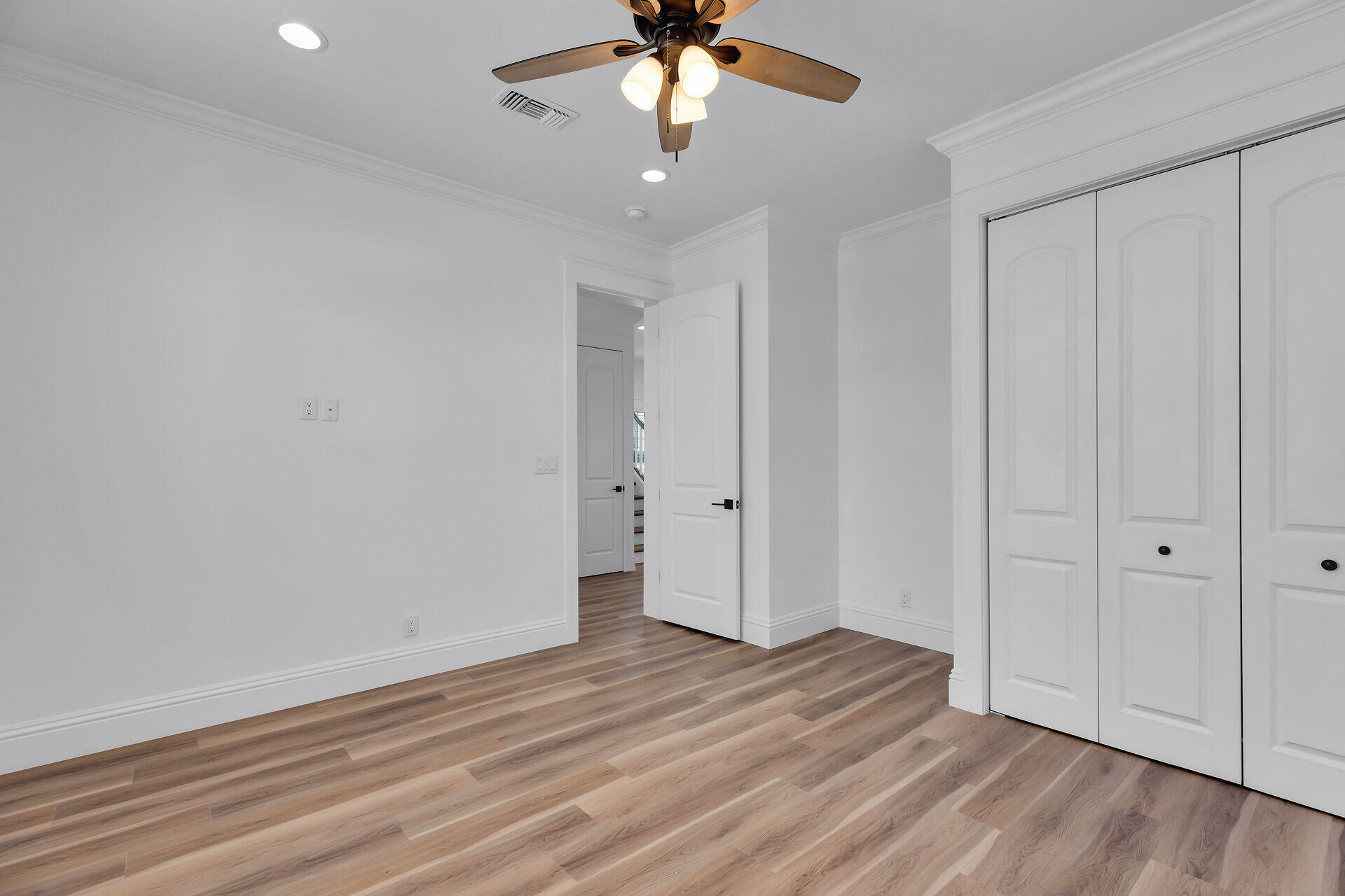 1157 91ST COURT OCEAN