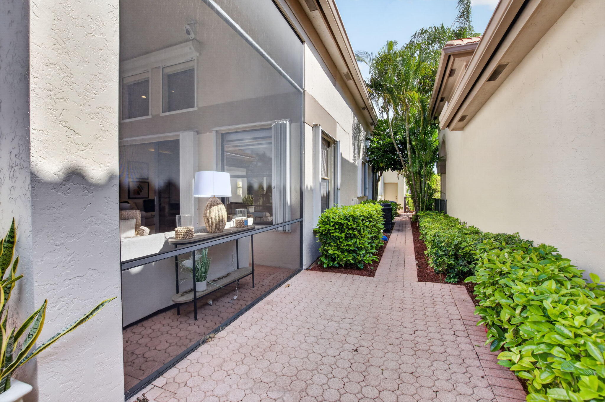 2350 NW 53RD Street