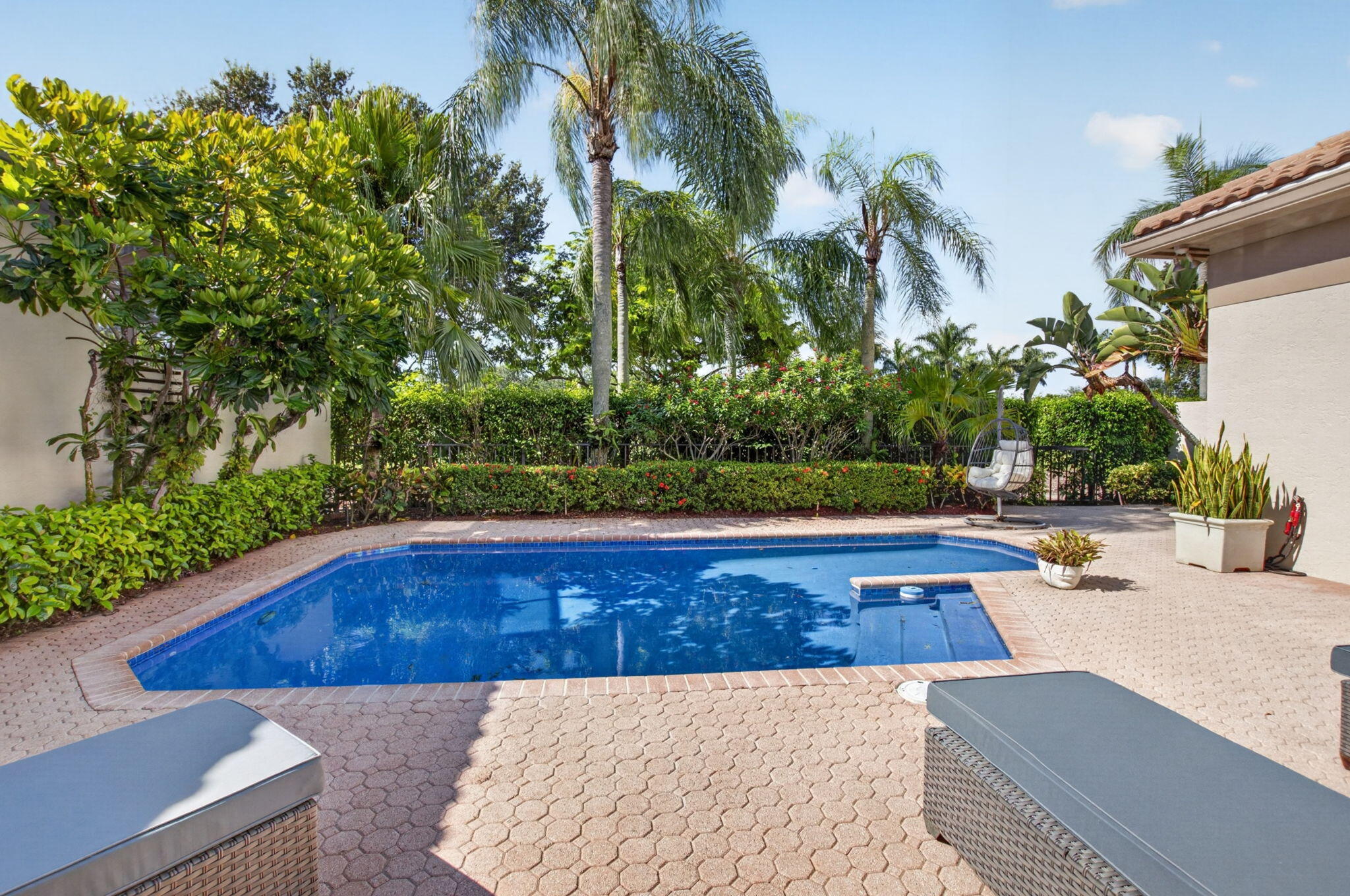 2350 NW 53RD Street