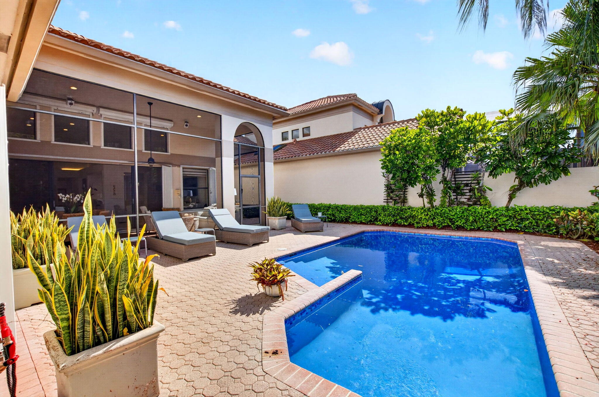 2350 NW 53RD Street