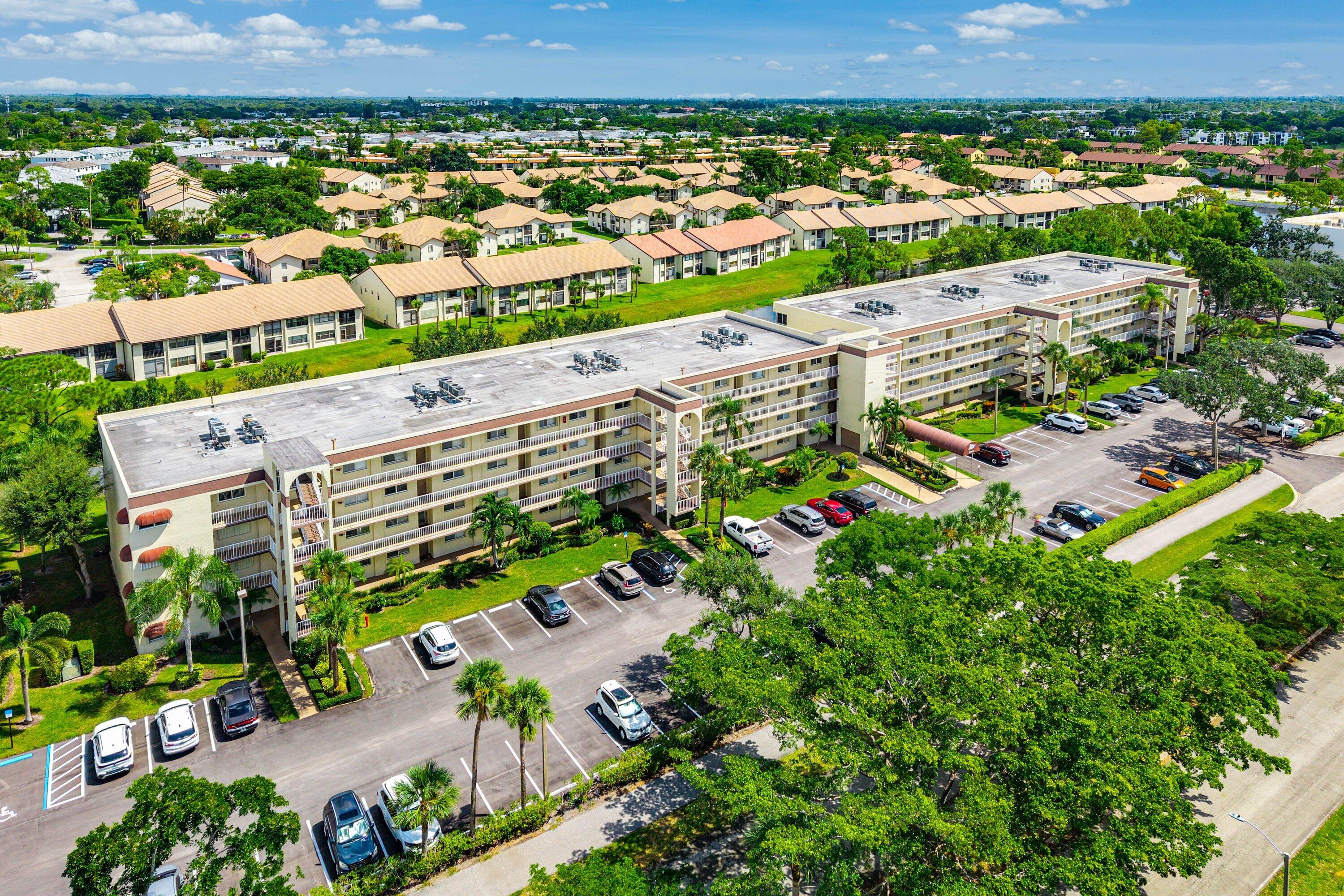 4735 LUCERNE LAKES Boulevard E 402