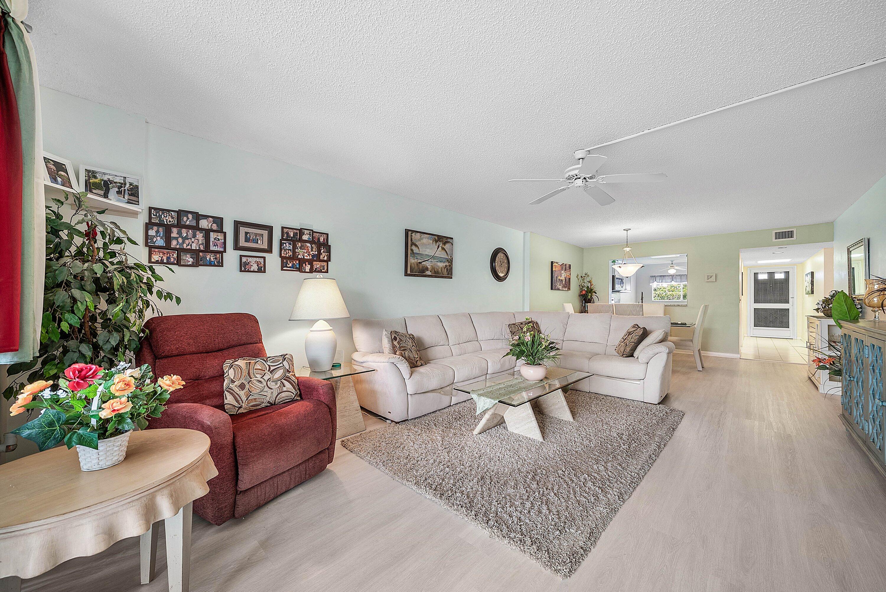 4735 LUCERNE LAKES Boulevard E 402