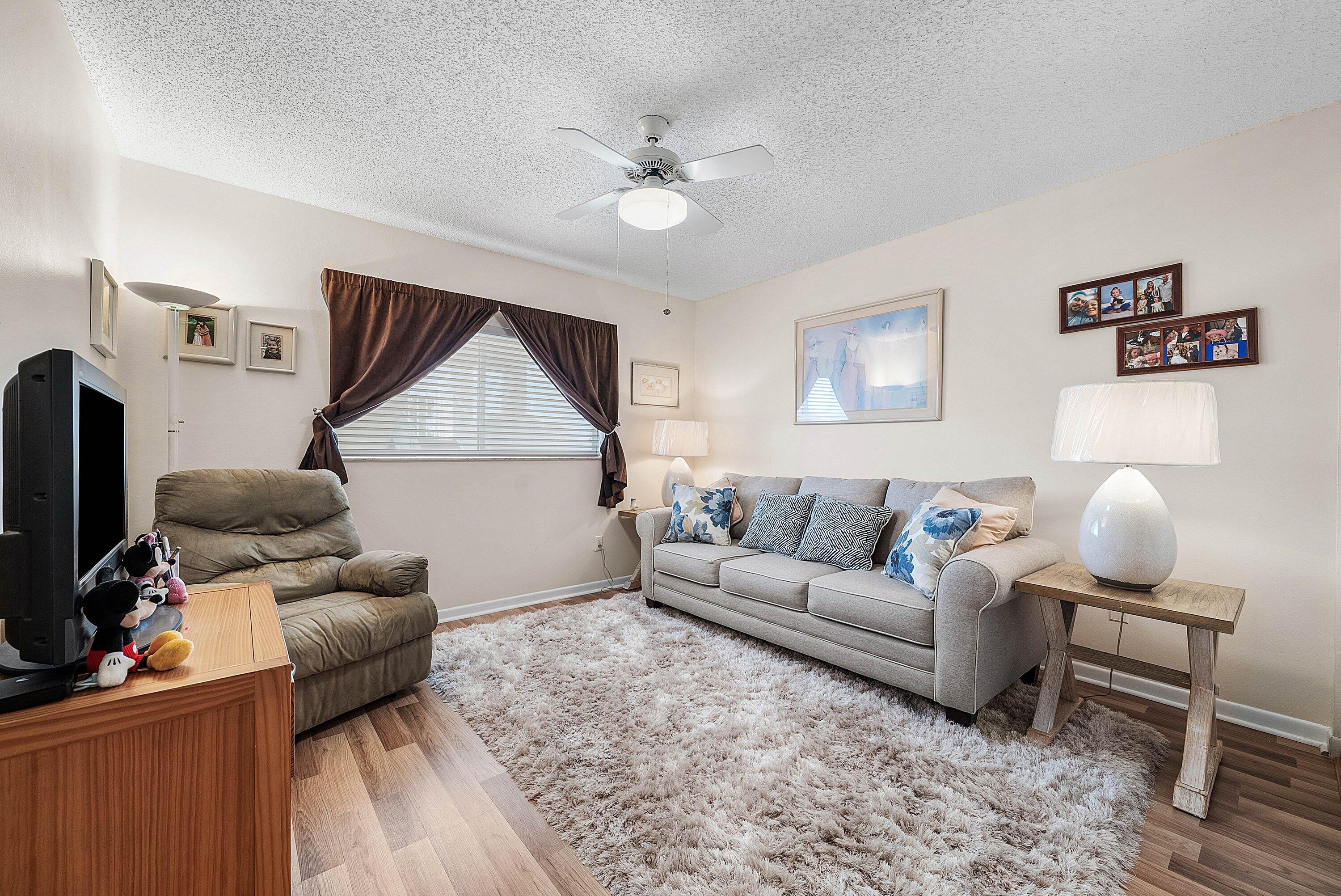 4735 LUCERNE LAKES Boulevard E 402