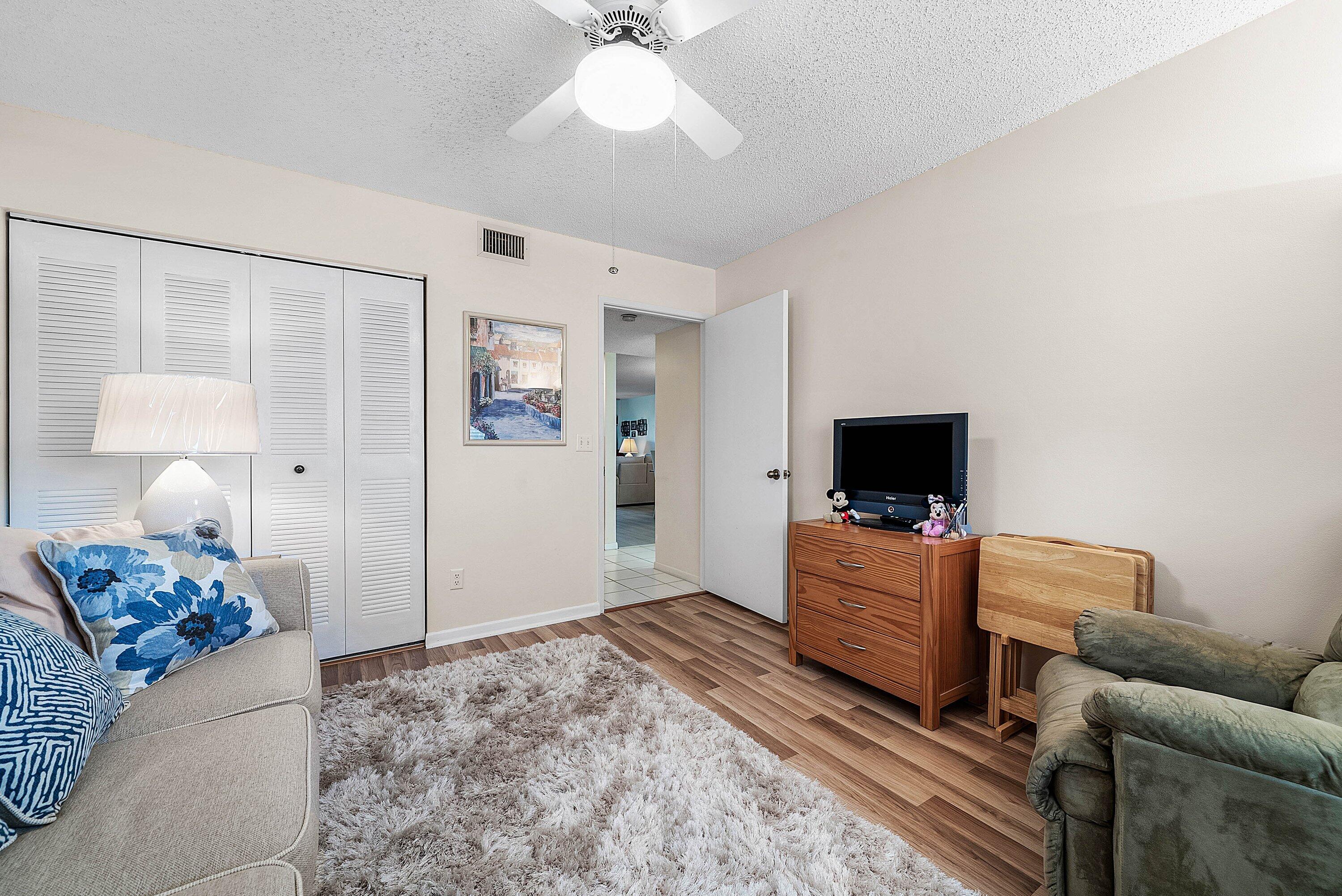 4735 LUCERNE LAKES Boulevard E 402