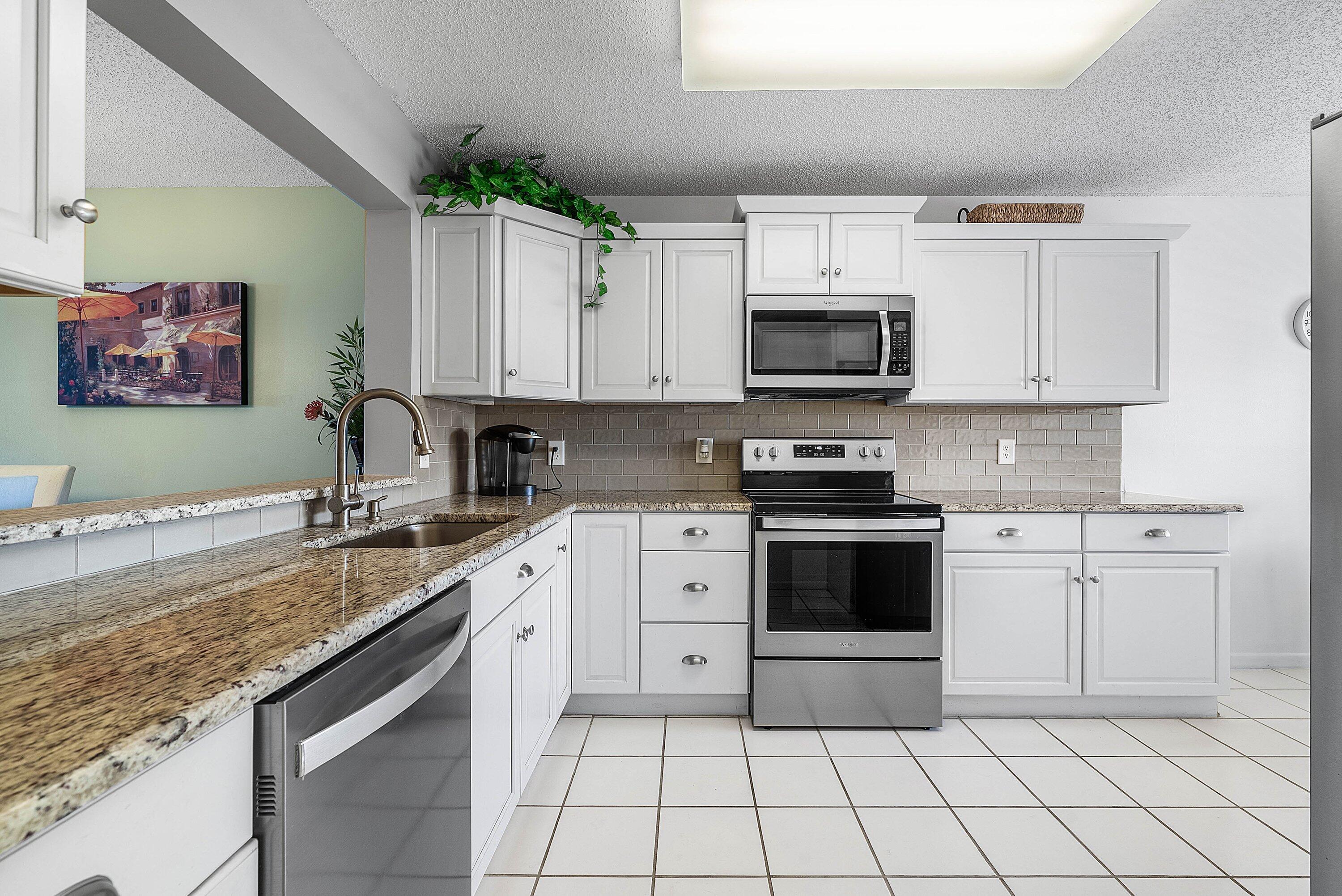 4735 LUCERNE LAKES Boulevard E 402