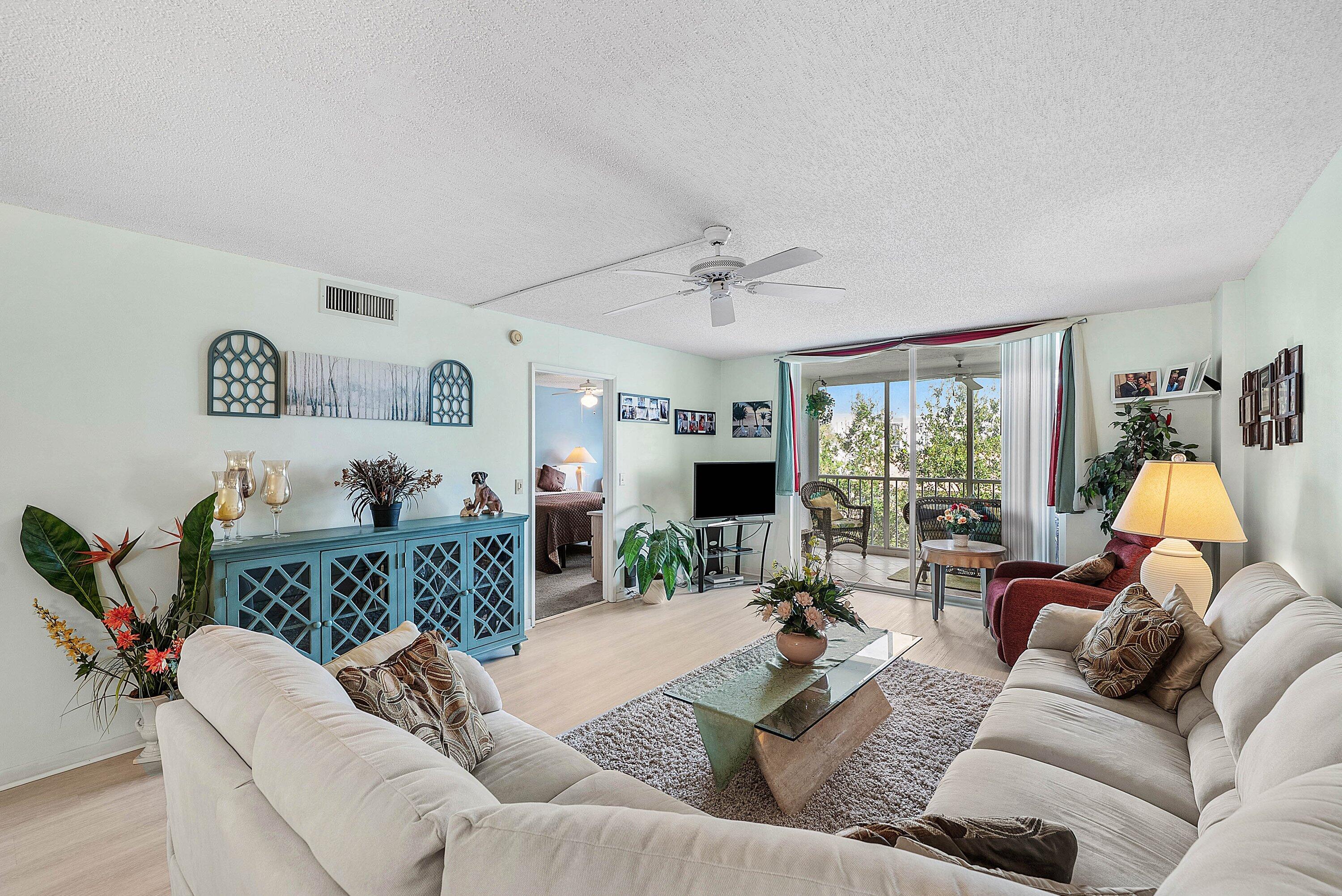 4735 LUCERNE LAKES Boulevard E 402