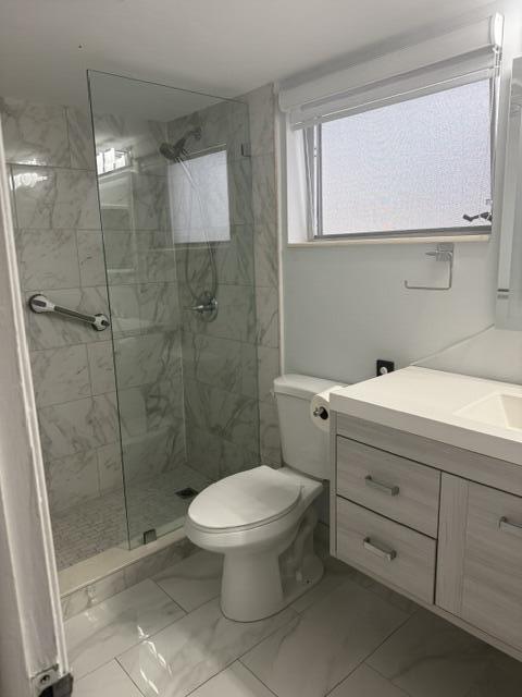 371 SW 8TH 0011