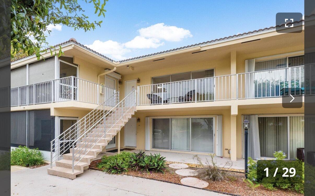 371 SW 8TH 0011