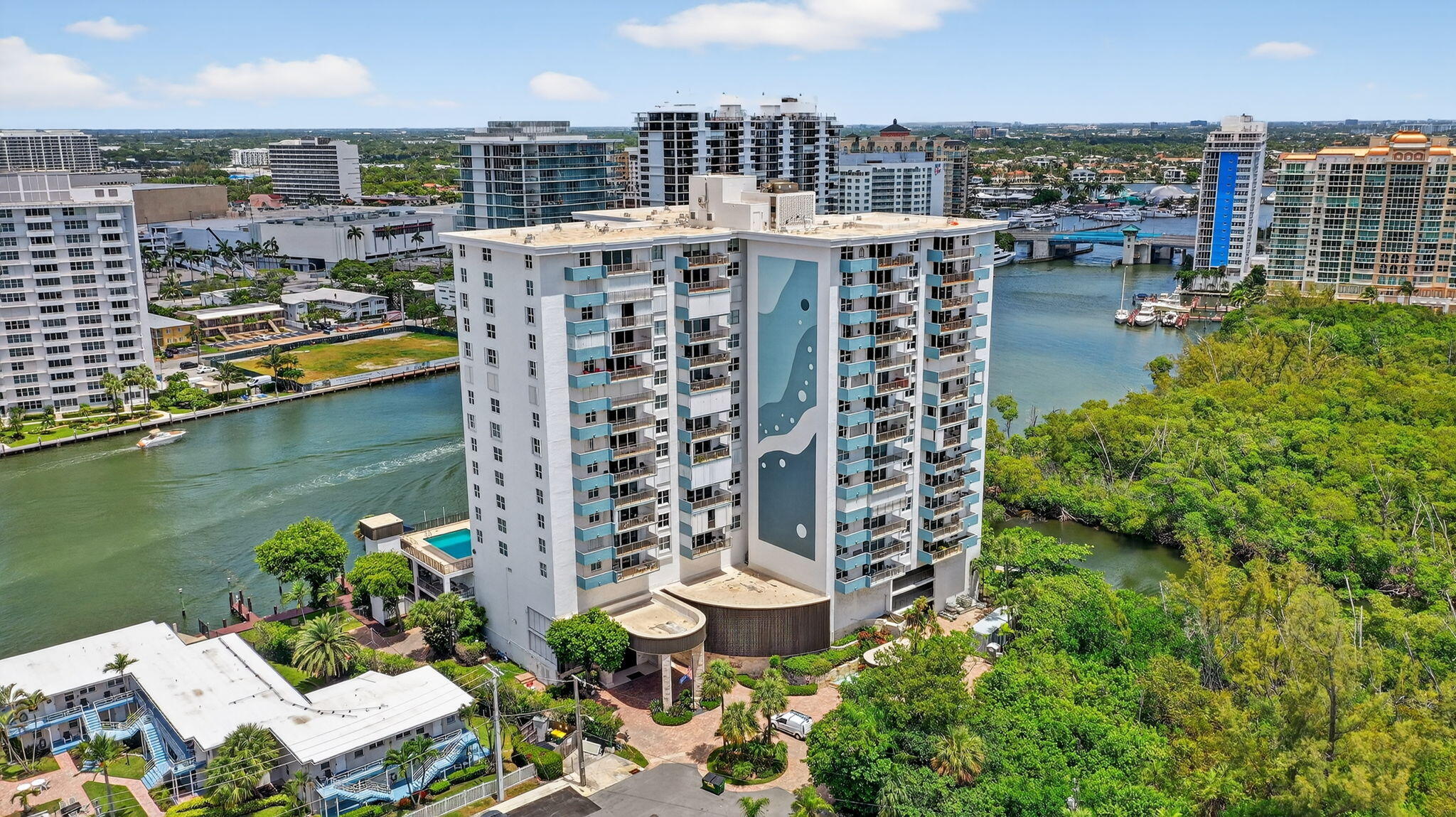 777 Bayshore Drive 701
