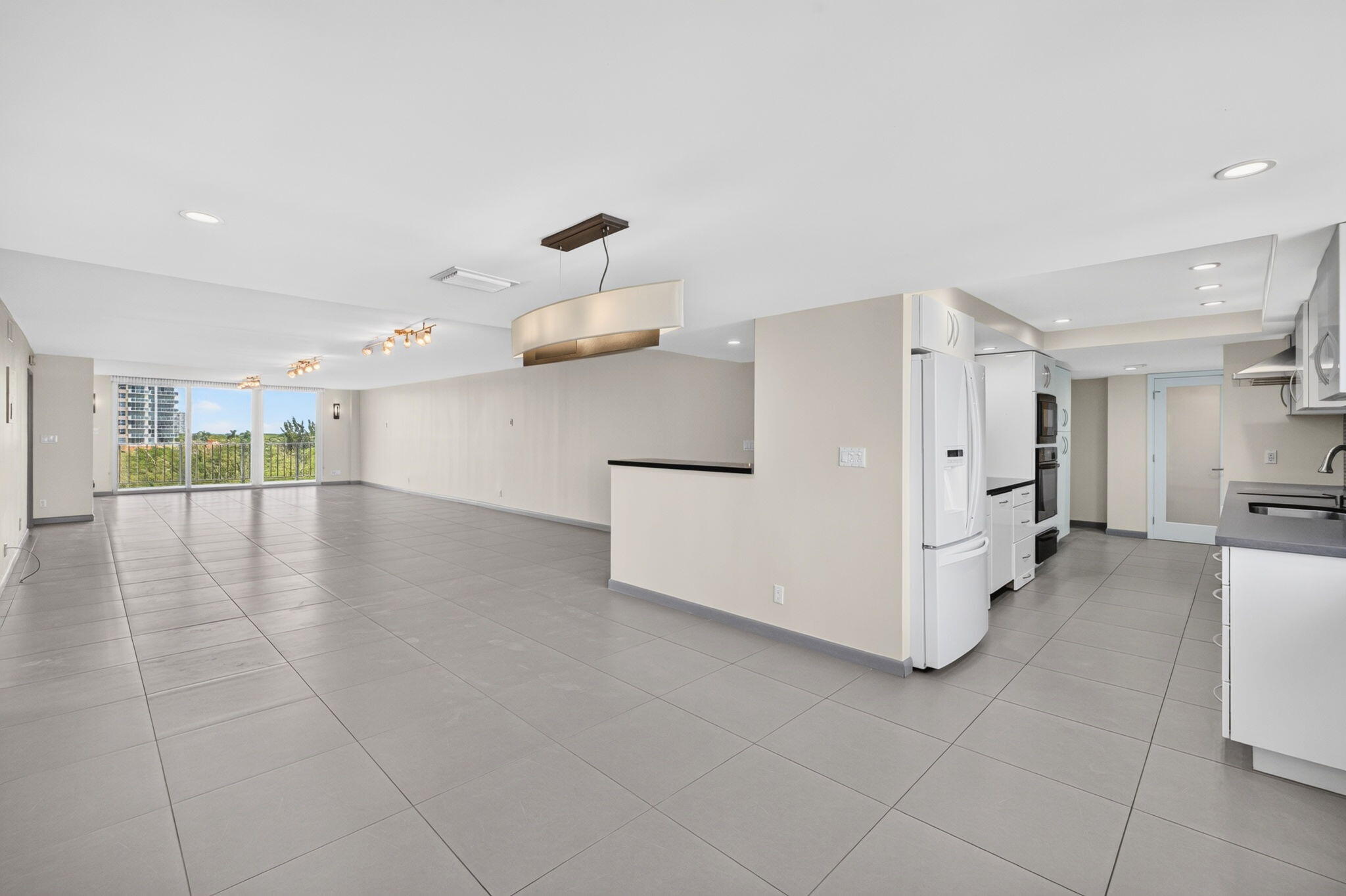 777 Bayshore Drive 701