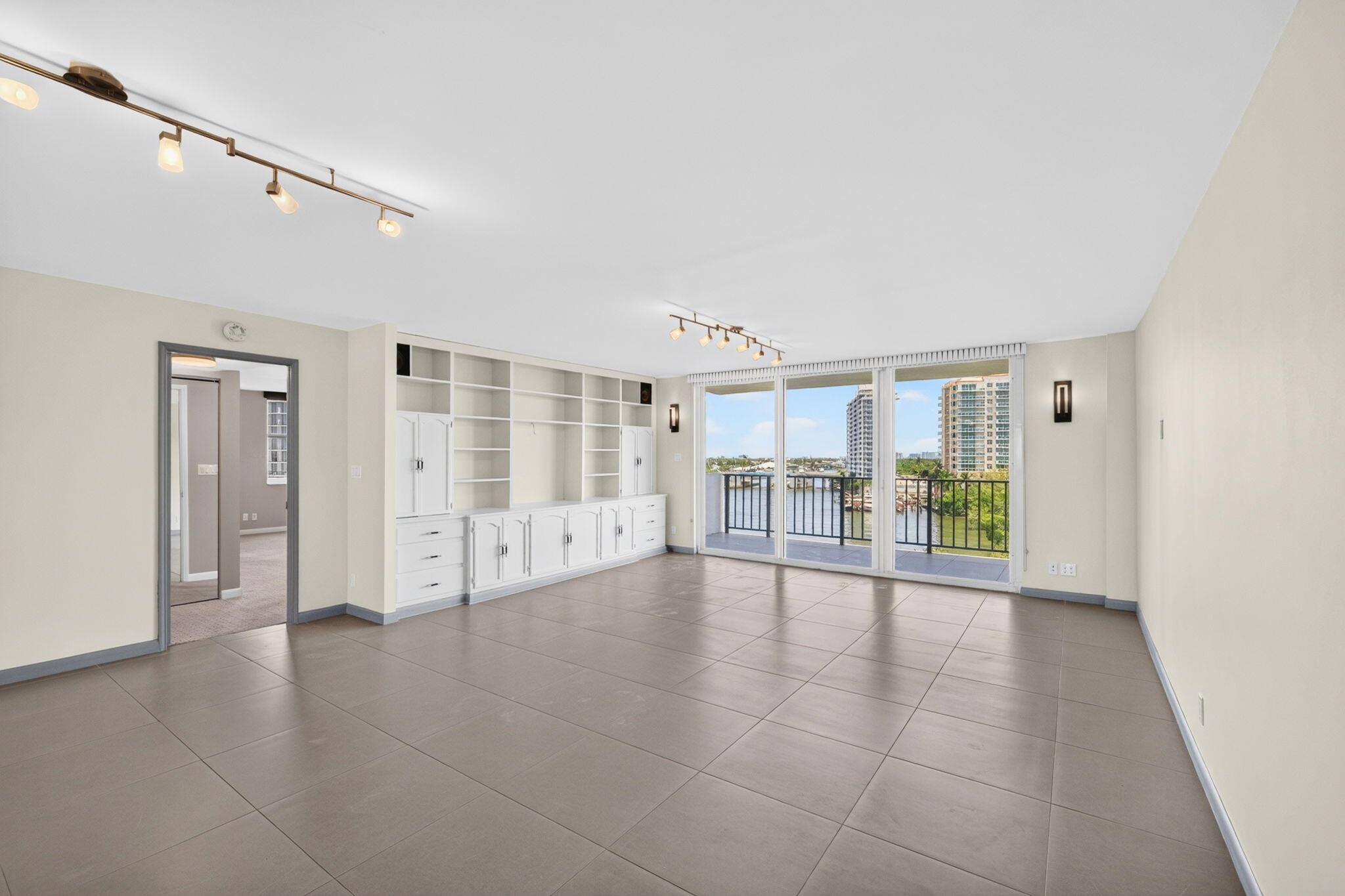777 Bayshore Drive 701