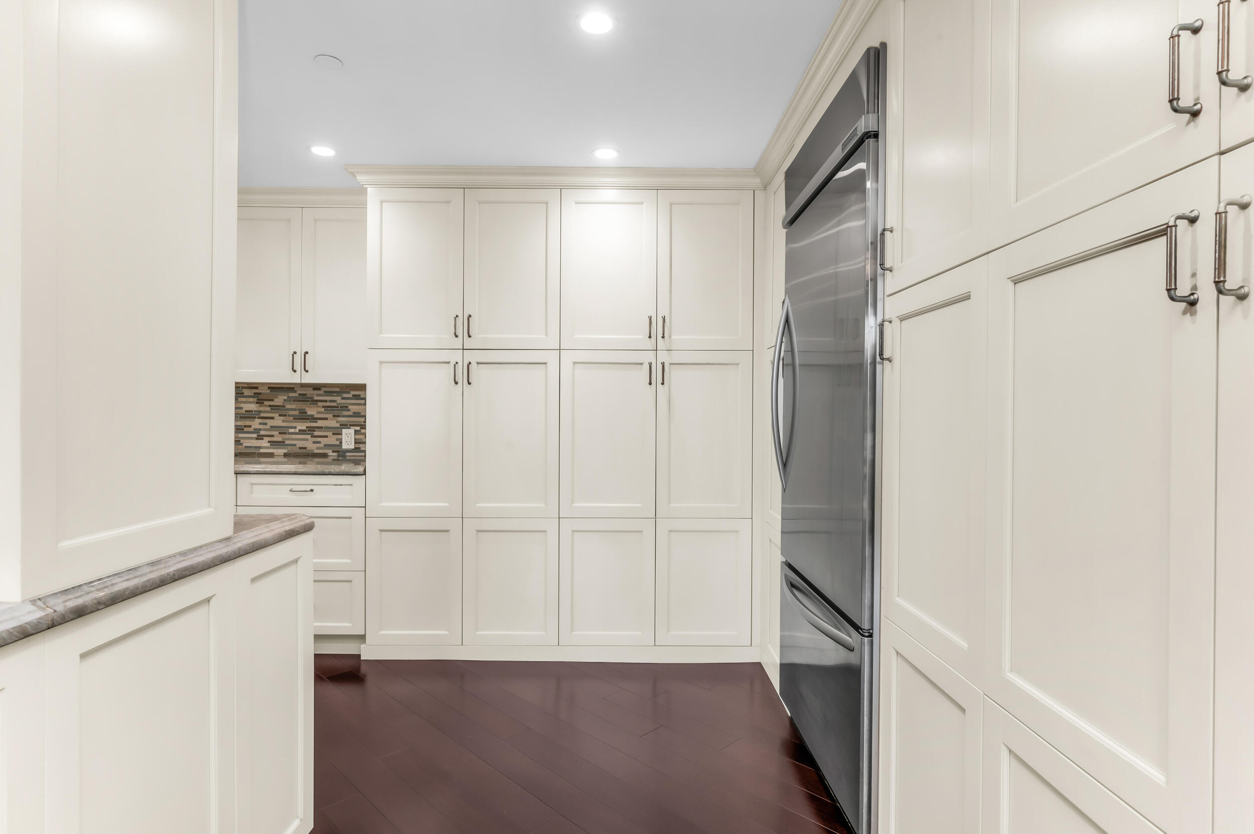 100 SE 5TH Avenue 202