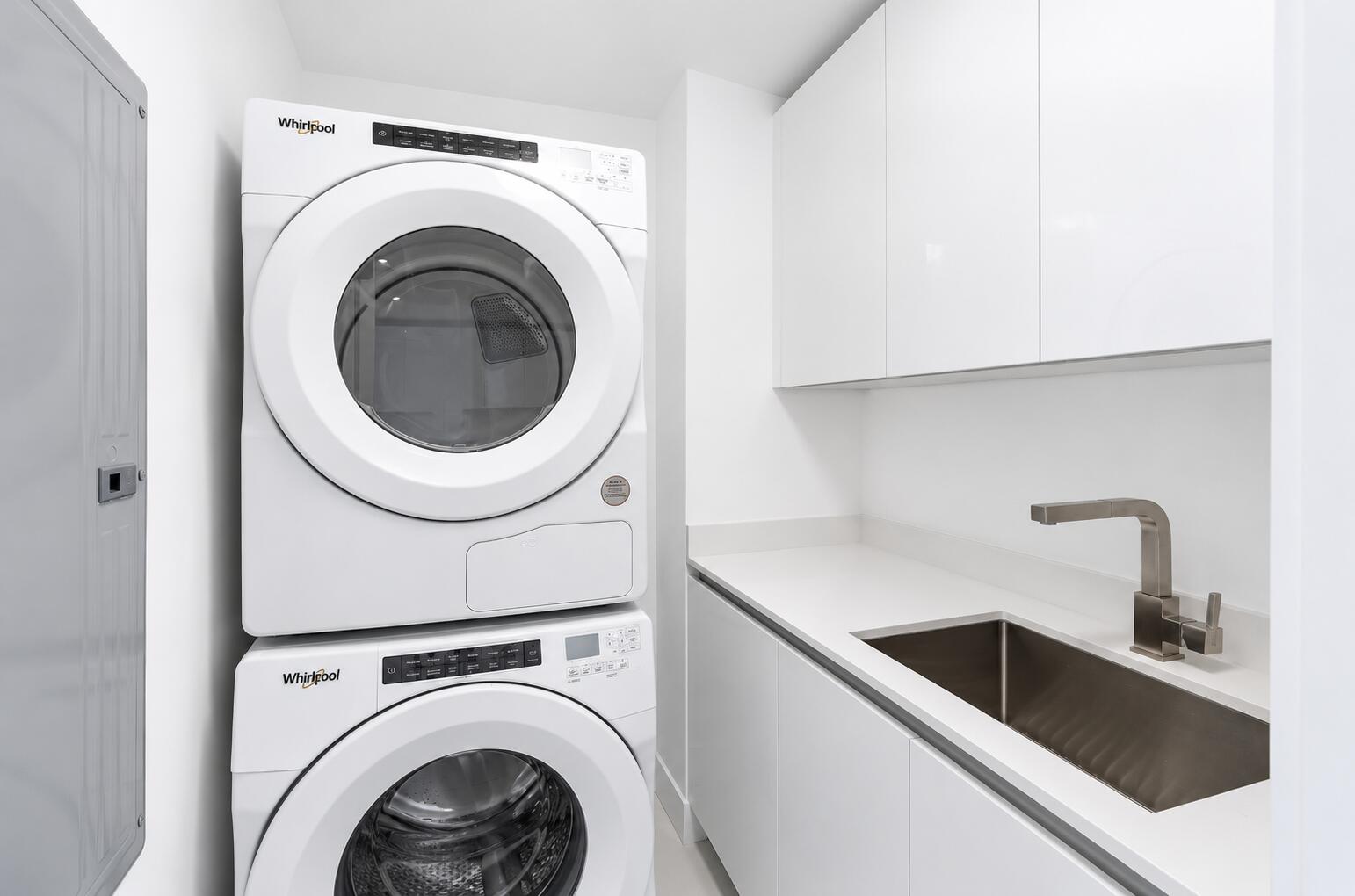 3100 N Ocean Drive P-701