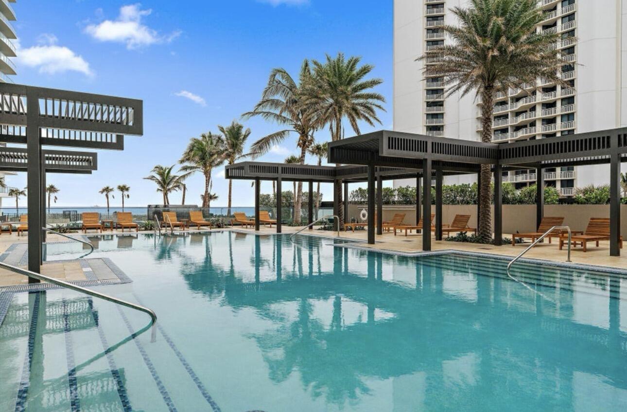 3100 N Ocean Drive P-701
