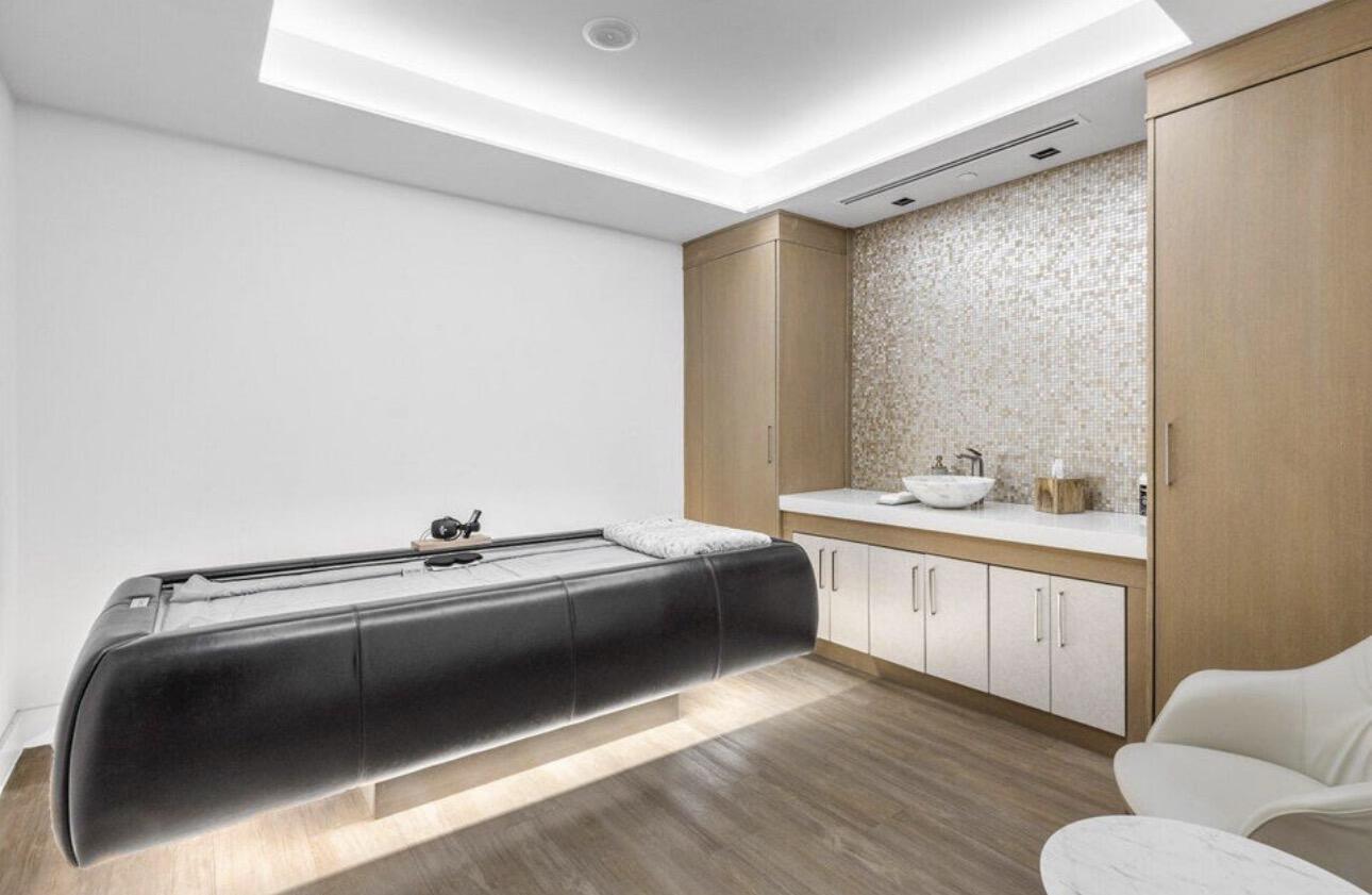 3100 N Ocean Drive P-701