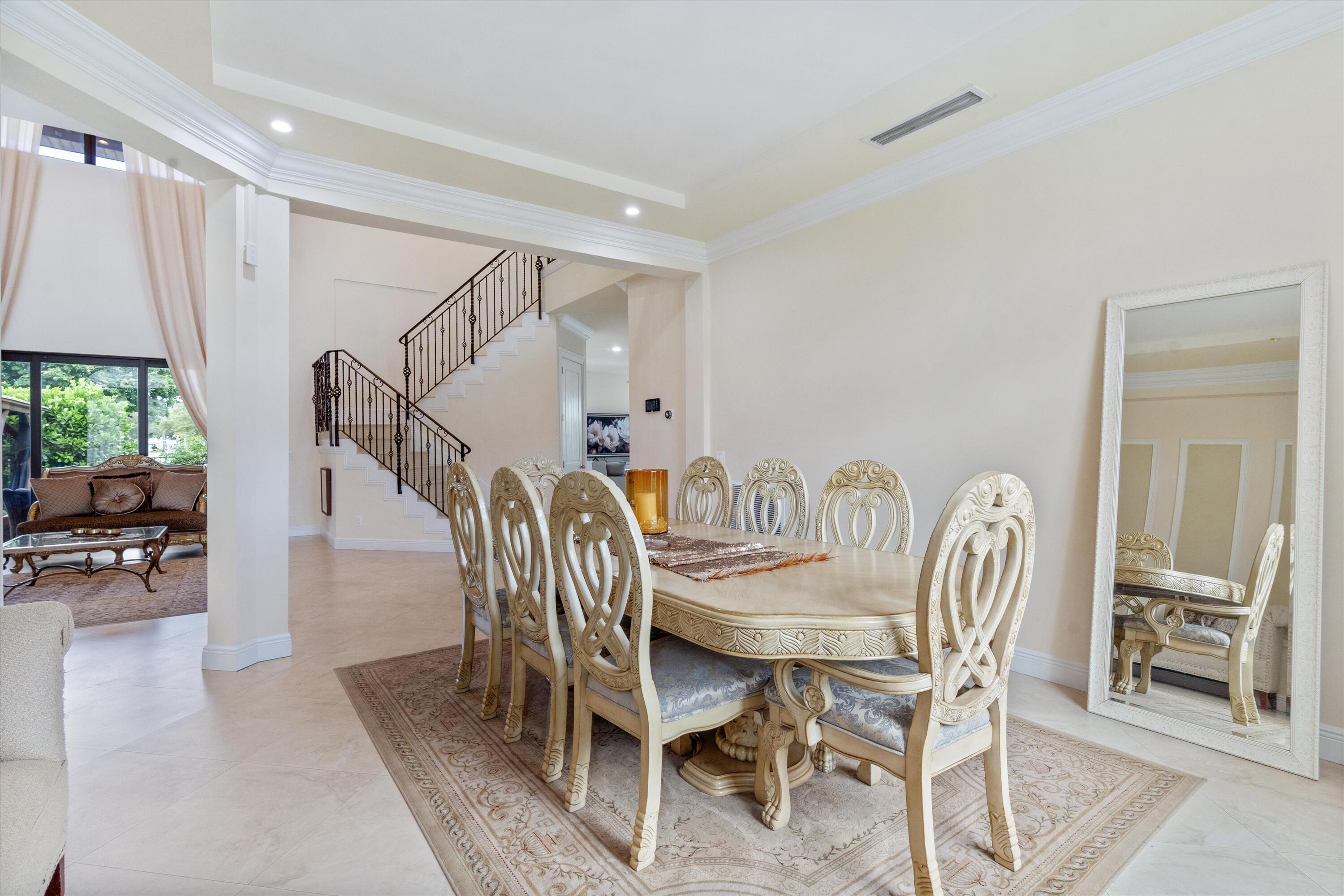 301 SANDALWOOD Lane