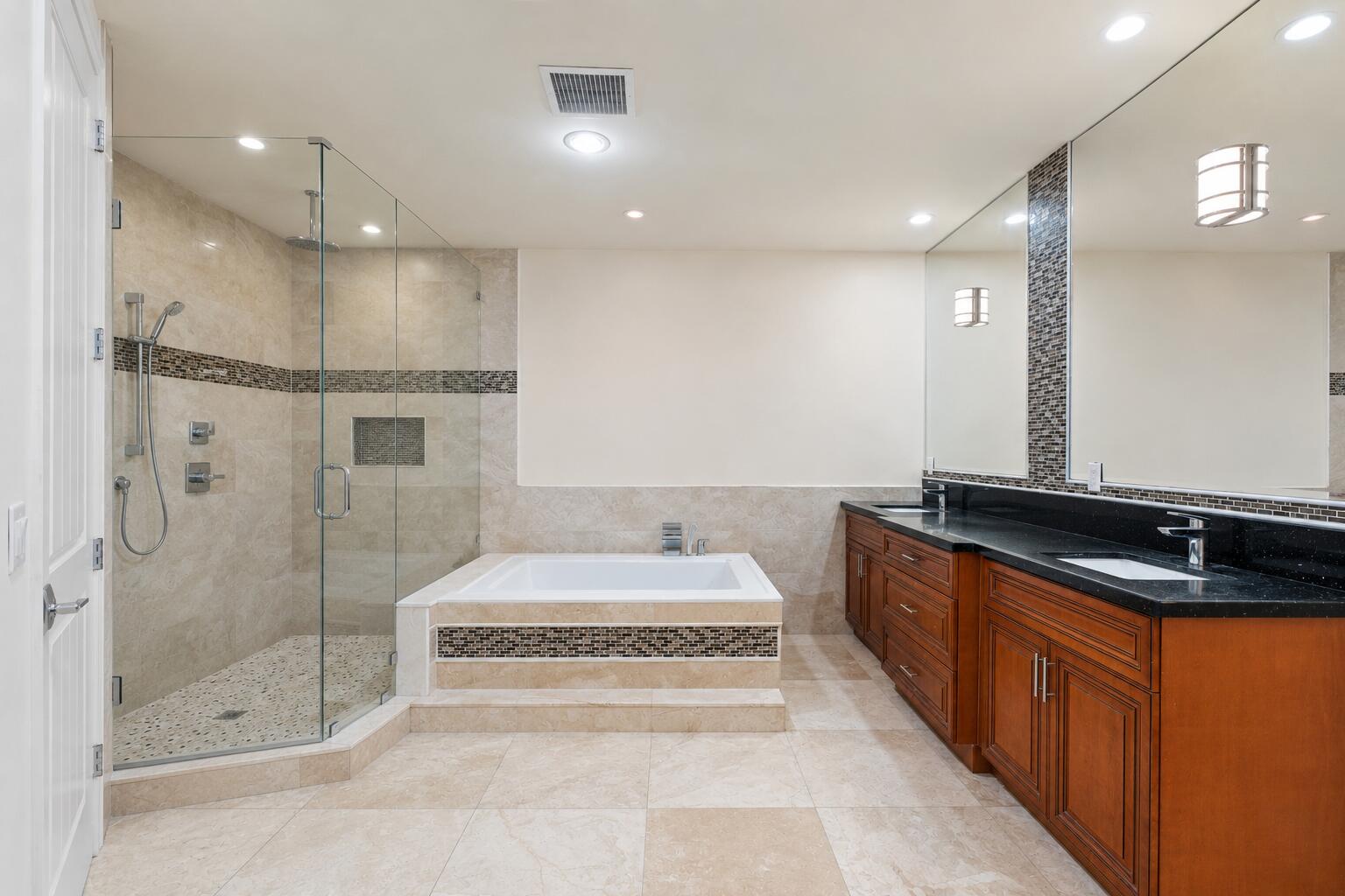 301 SANDALWOOD Lane