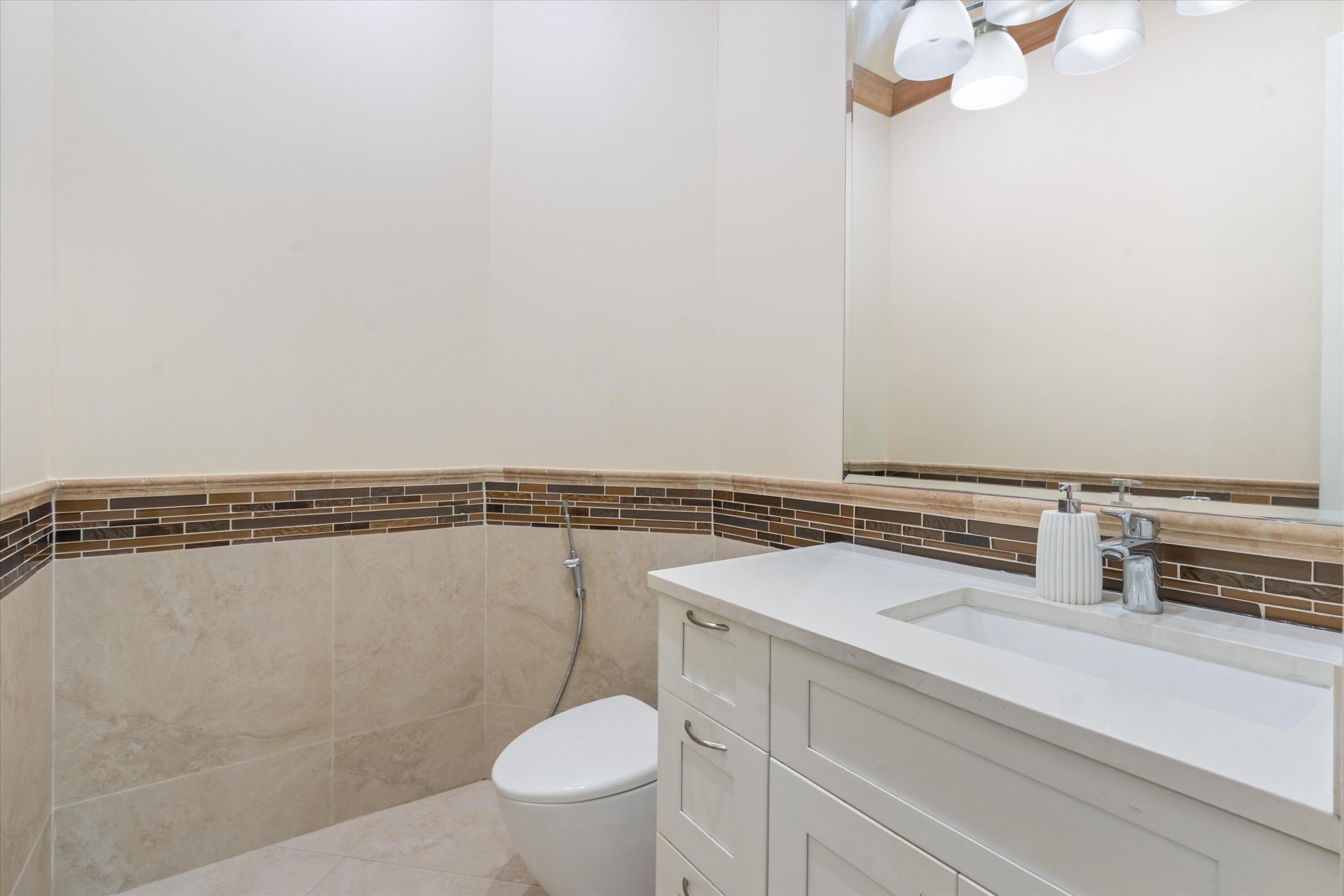301 SANDALWOOD Lane