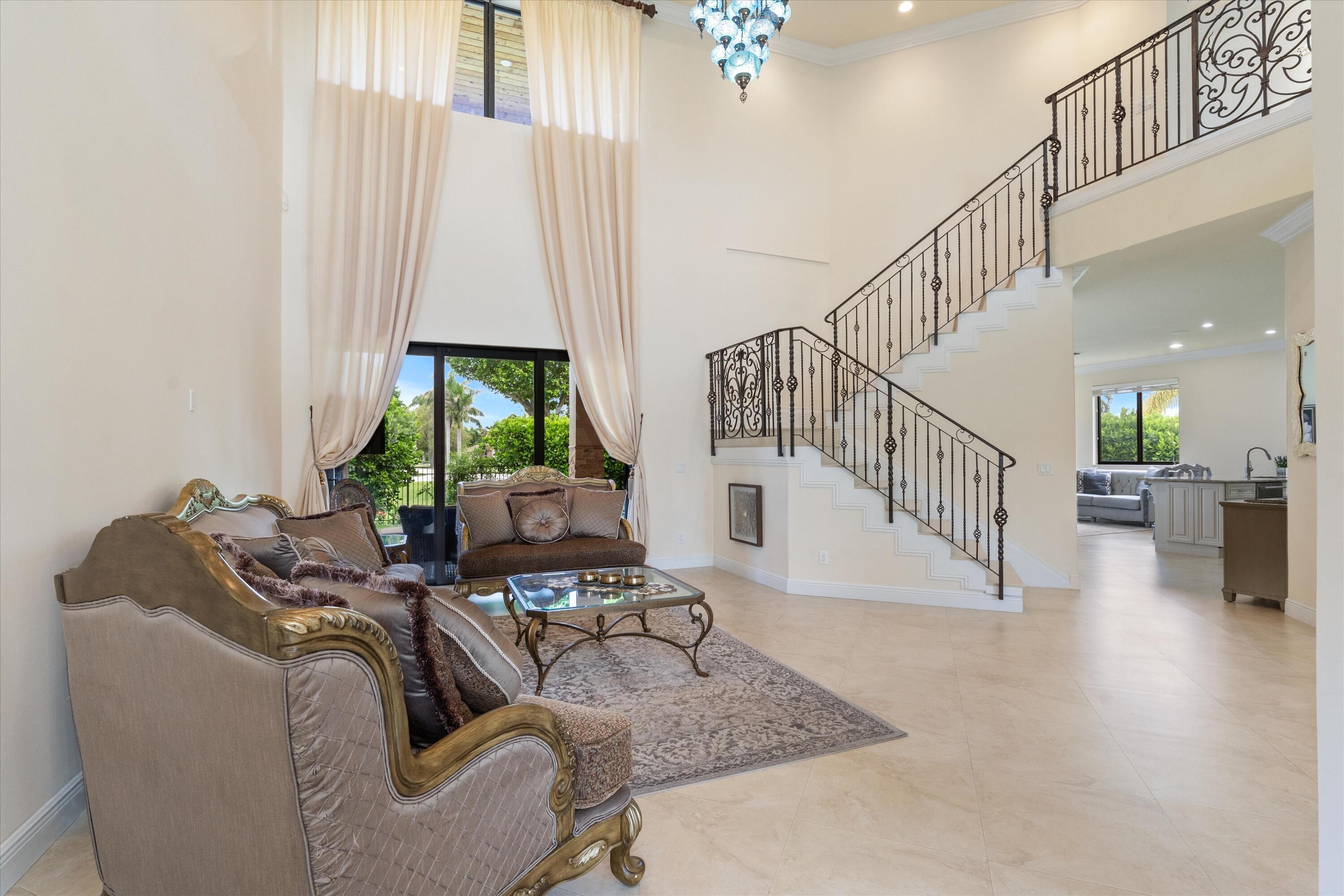 301 SANDALWOOD Lane