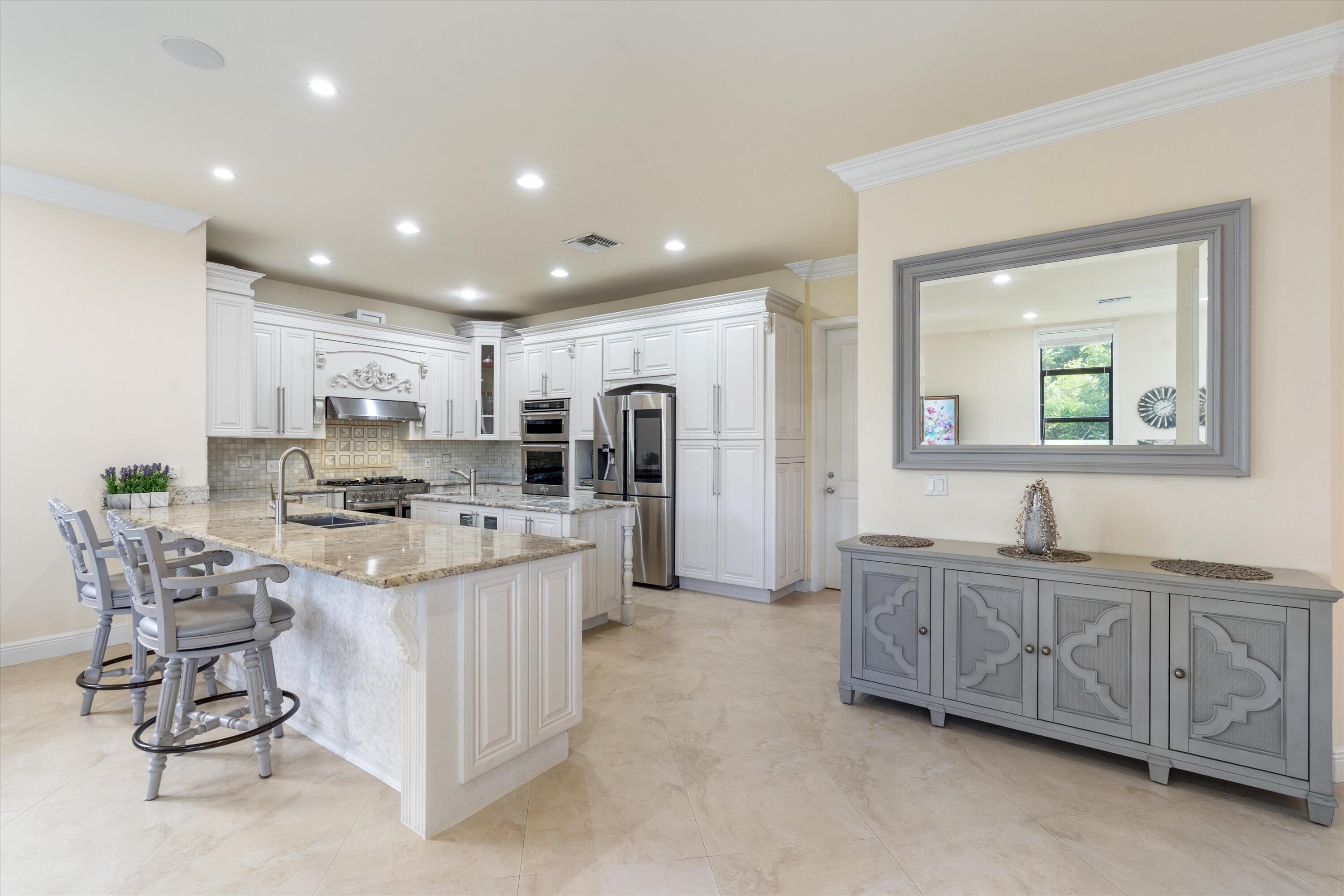 301 SANDALWOOD Lane