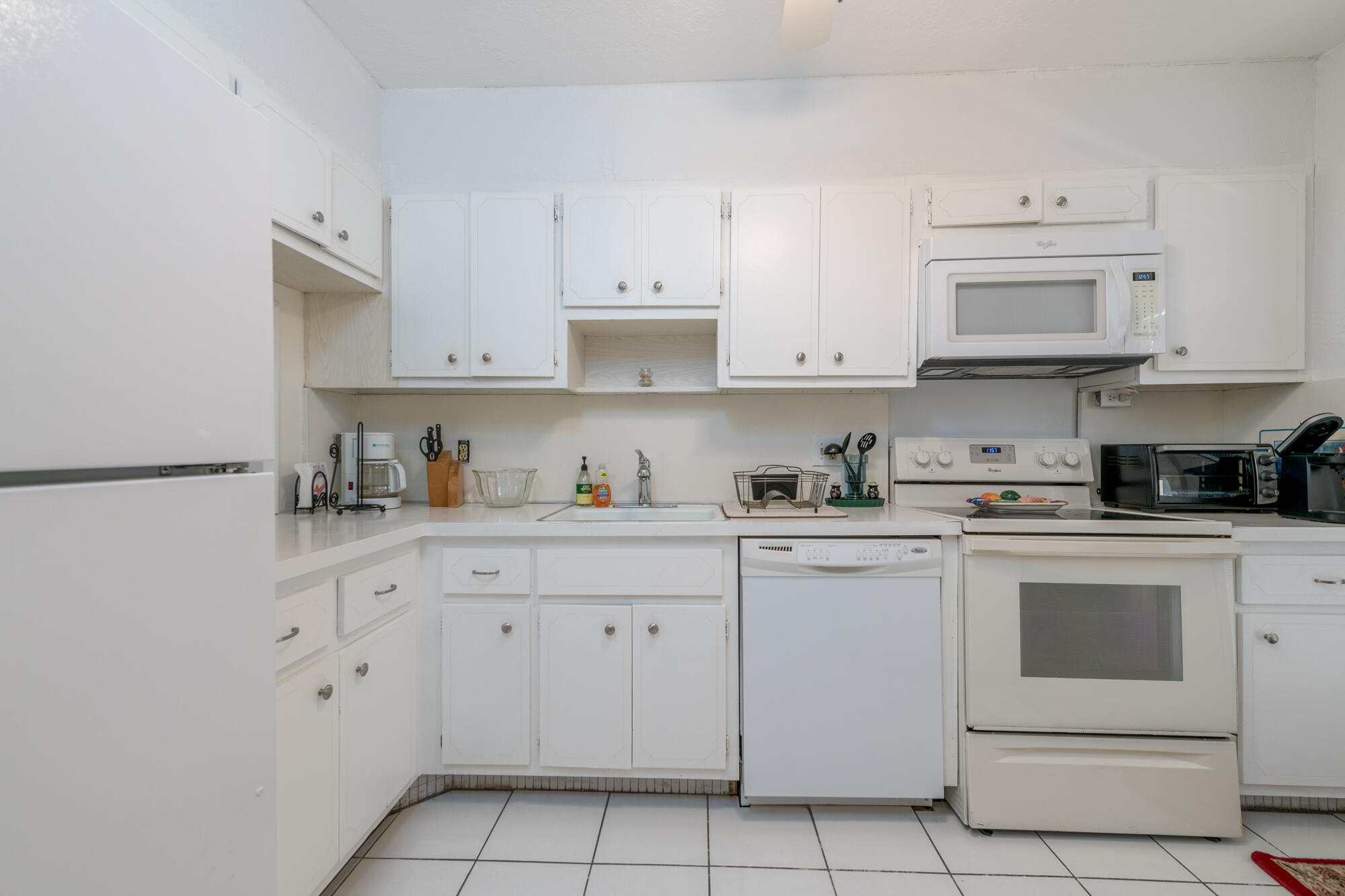 2731 NE 14TH ST 427