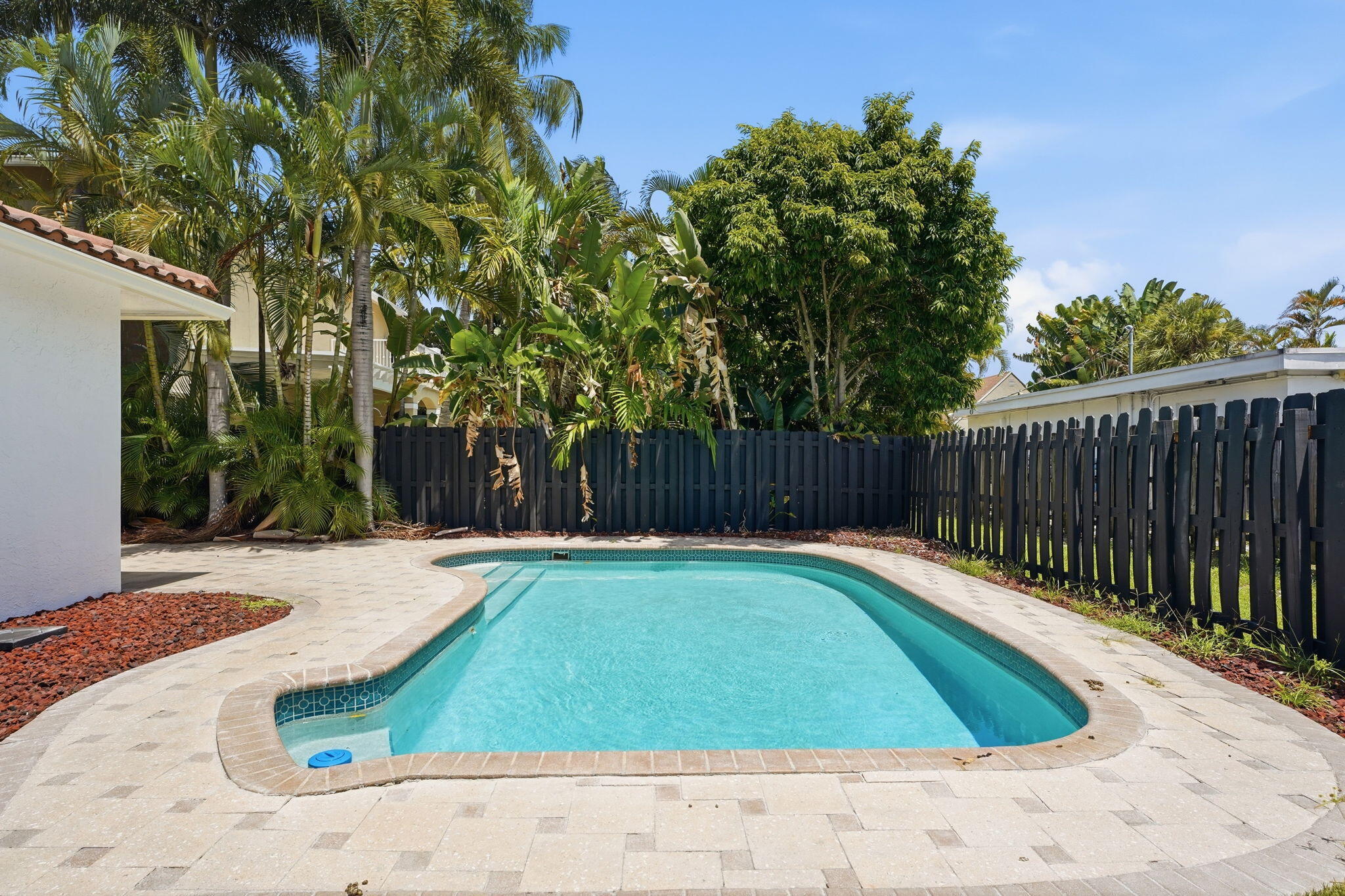 400 NE 8th Avenue
