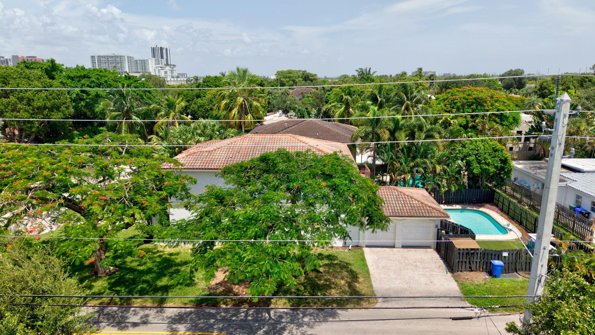400 NE 8th Avenue